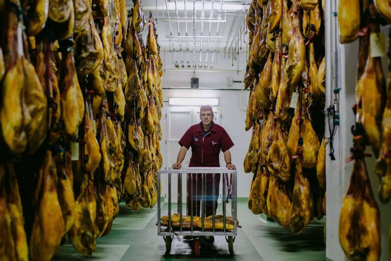 Don Ibérico ofrece lotes y cestas de Navidad con productos de calidad