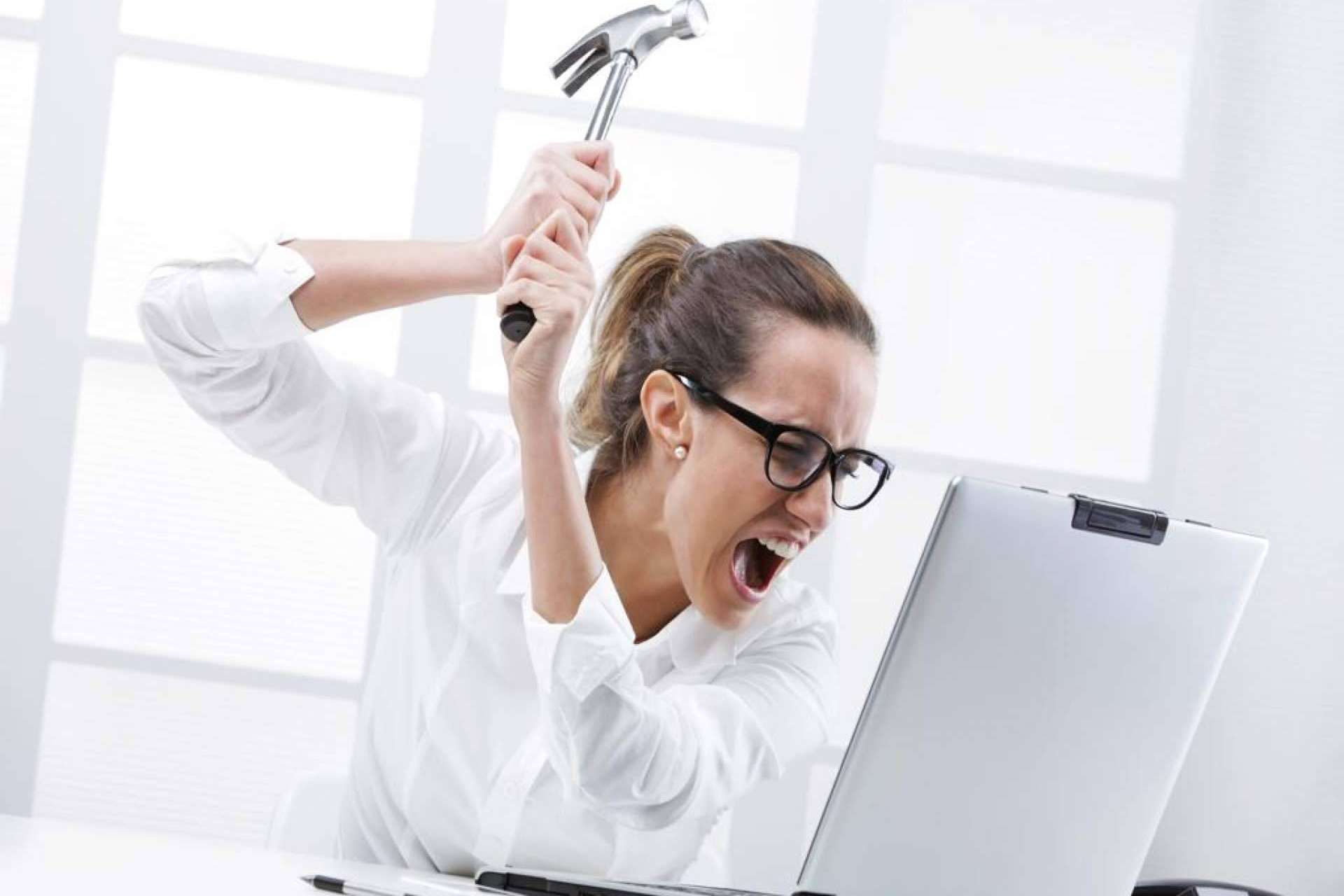 Los errores tecnológicos que cometen la mayoría de emprendedores digitales, por RelajaTec