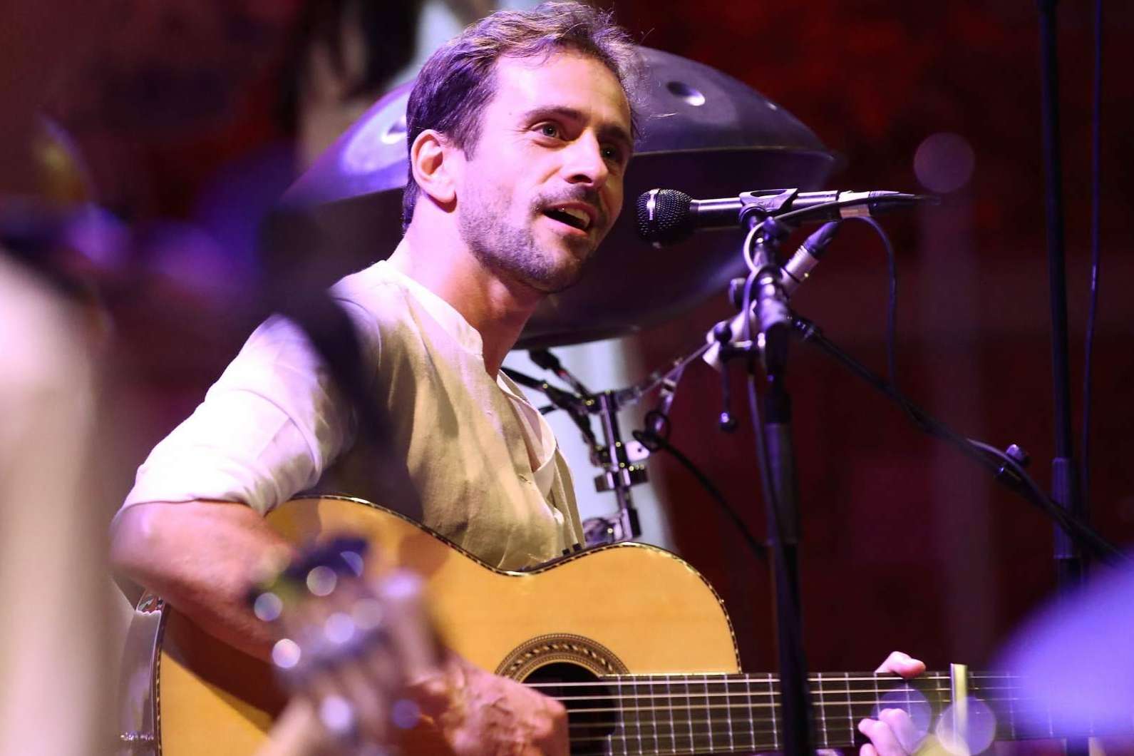 Ravi Ram presenta su curso sonido y música y conciencia, para usar el sonido como instrumento de sanación
