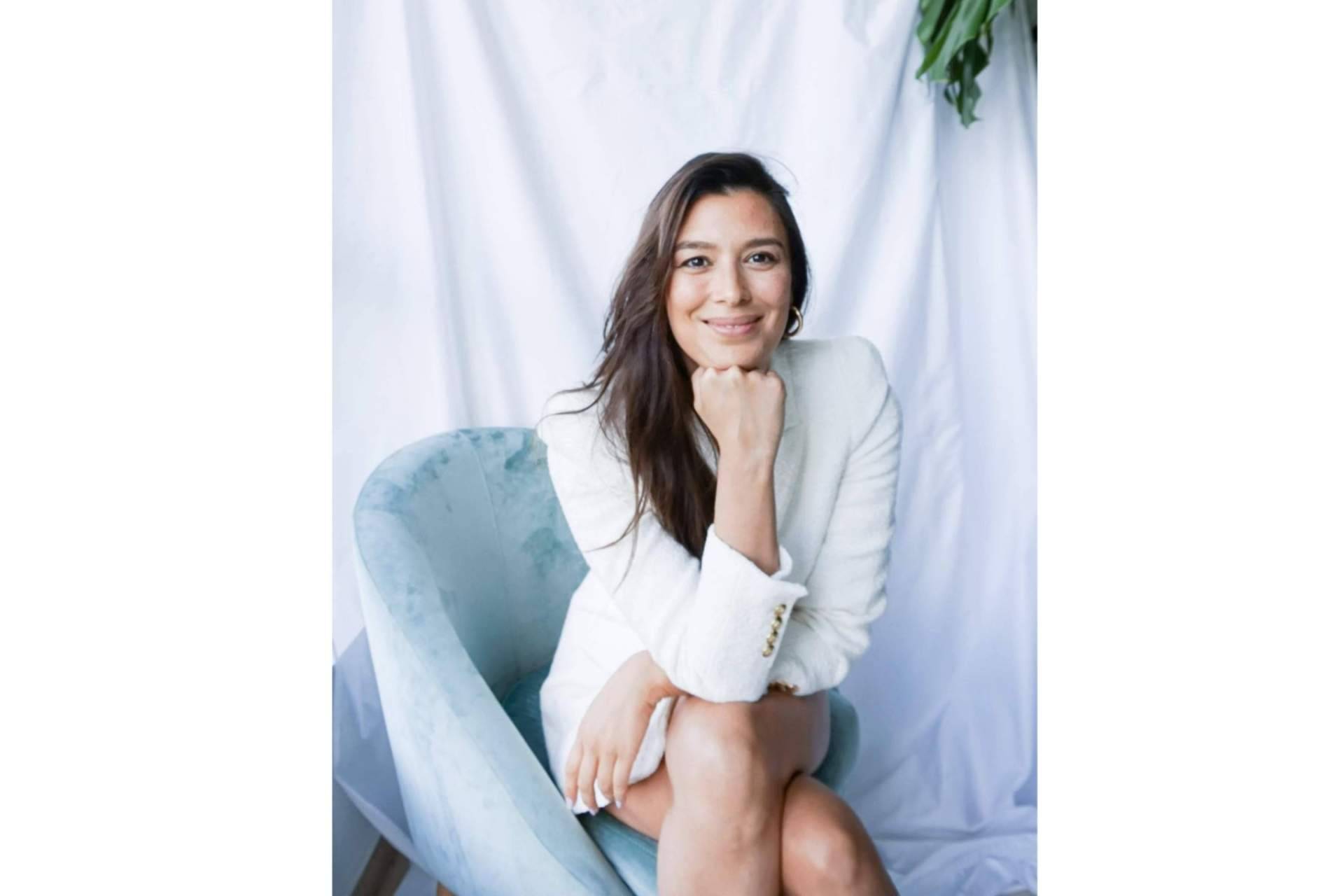 The Abundance Babe habla sobre la importancia de tener un/a mentor/a que acompañe durante el camino de evolución personal
