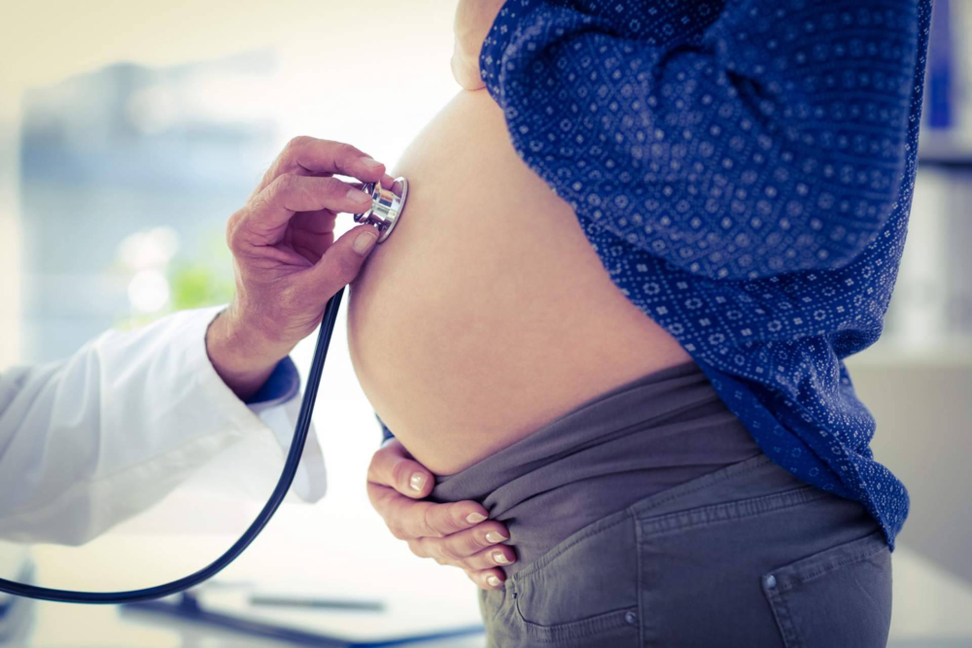 ¿Por qué motivo calcular el embarazo en semanas en lugar de en meses?