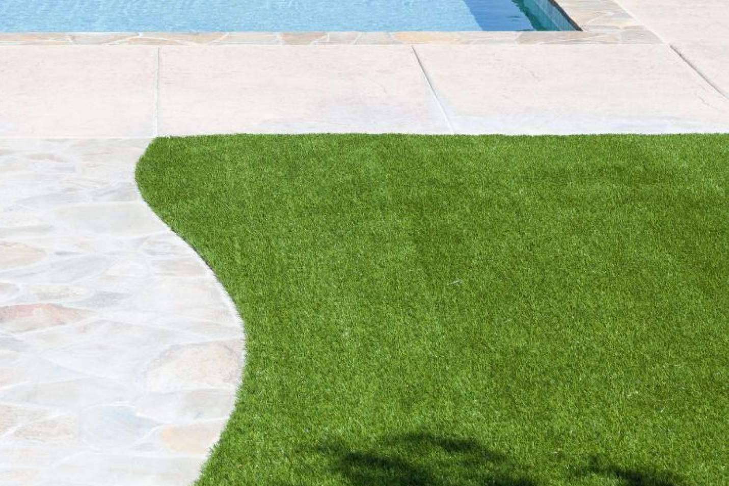 Instalar el césped artificial gracias a los 5 trucos infalibles de Albergrass