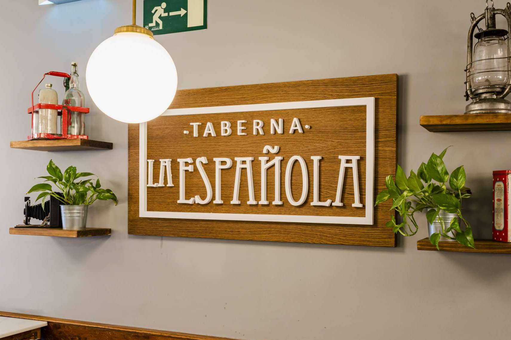 Comida tradicional española de calidad de la mano de Taberna La Española