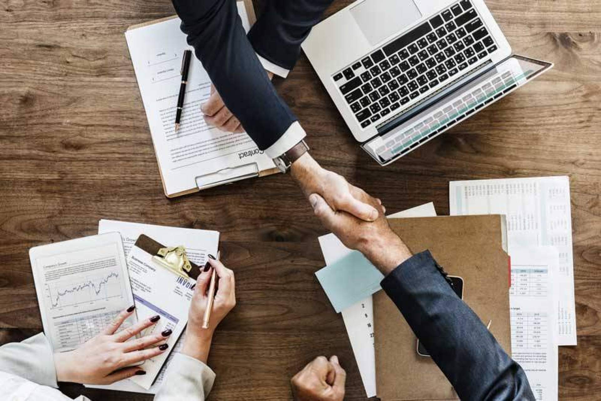 Dónde encontrar abogados de delitos económicos en Madrid