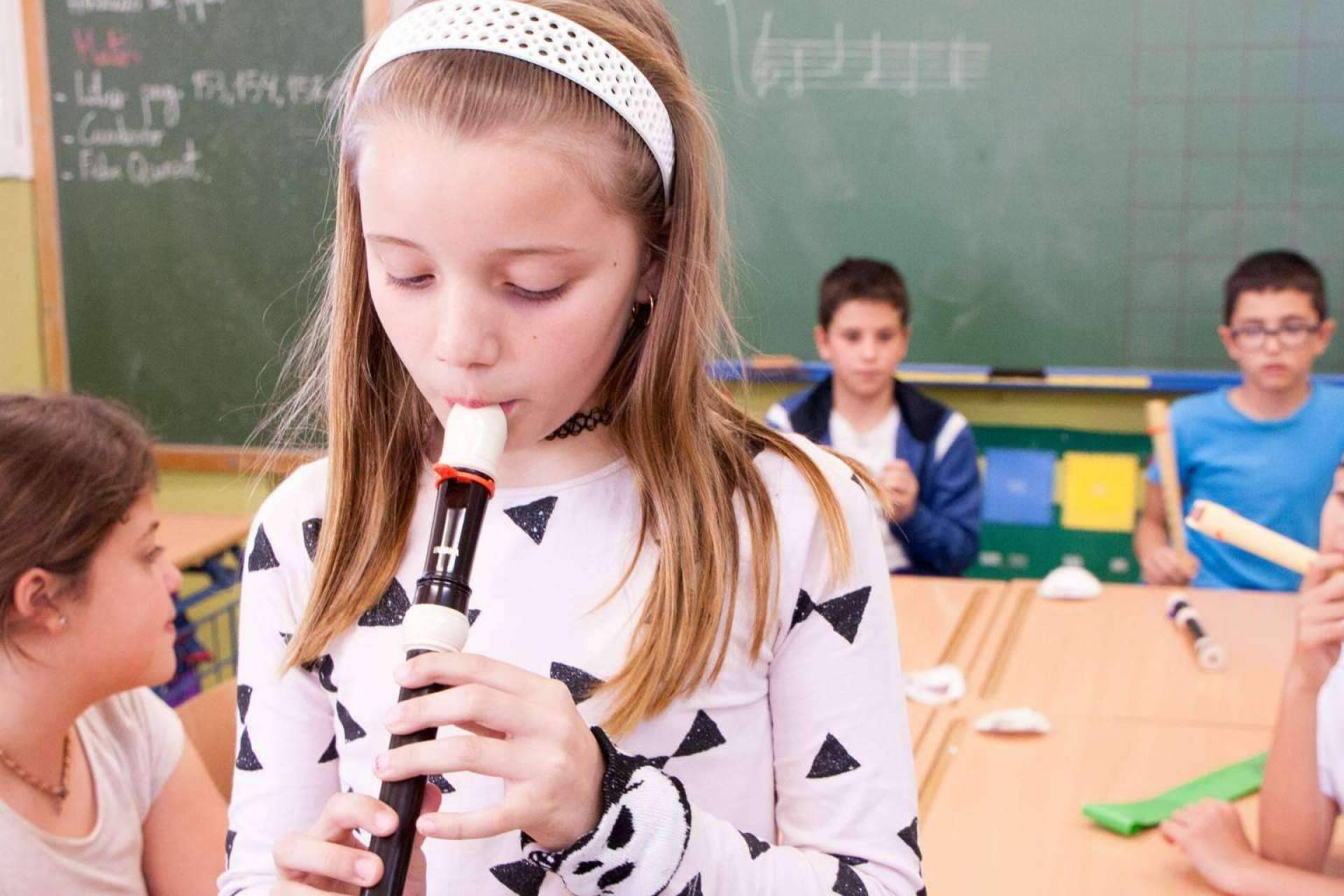 Adquirir sordinas para colegios con Muteflute