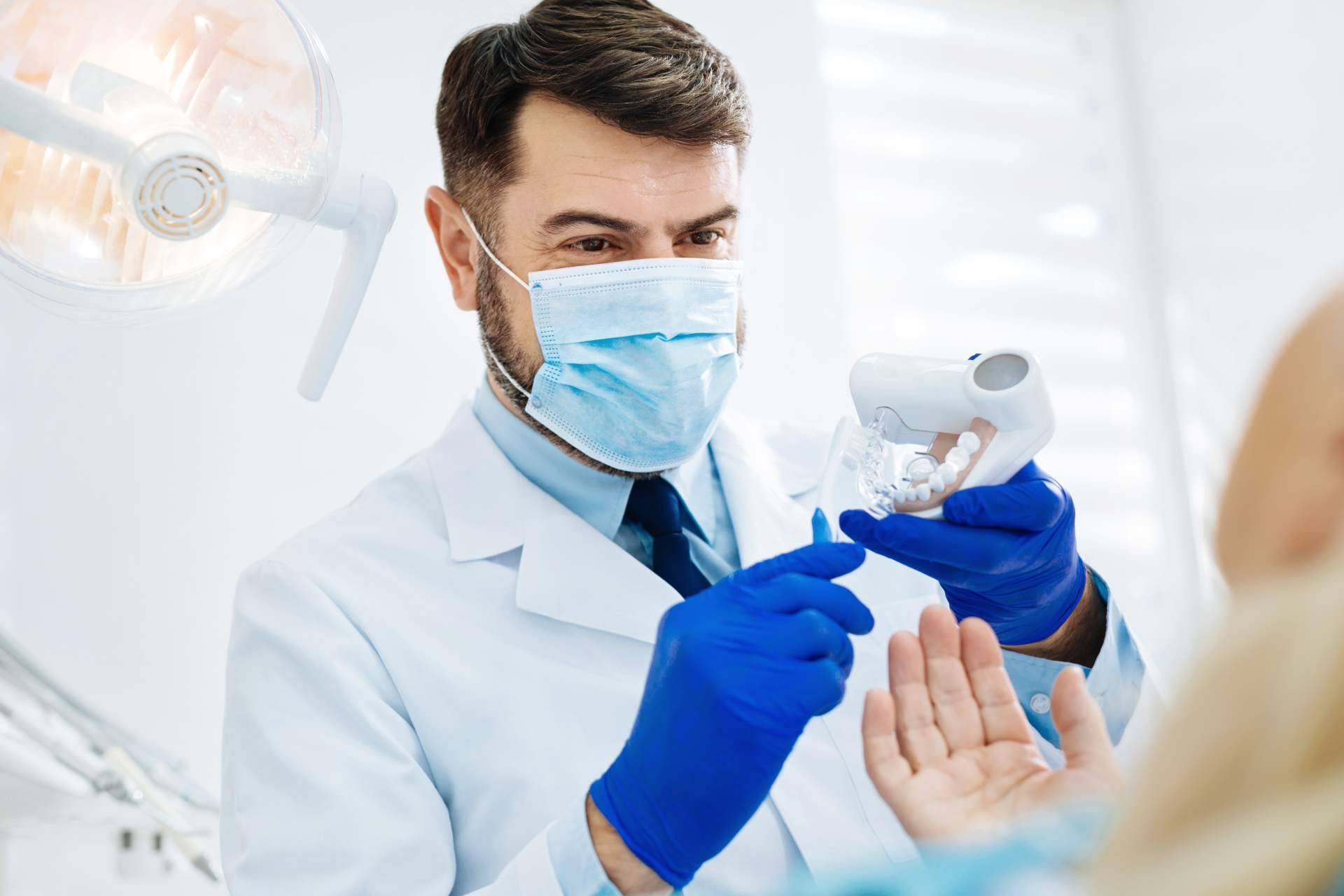 ¿Cuáles son las ventajas de las carillas de composite?