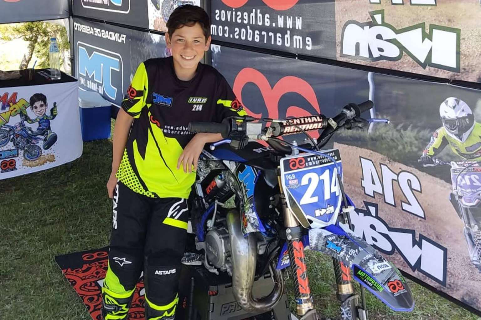 Equipaciones para moto offroad personalizadas de la mano de ADHESIVOSEMBARRADOS