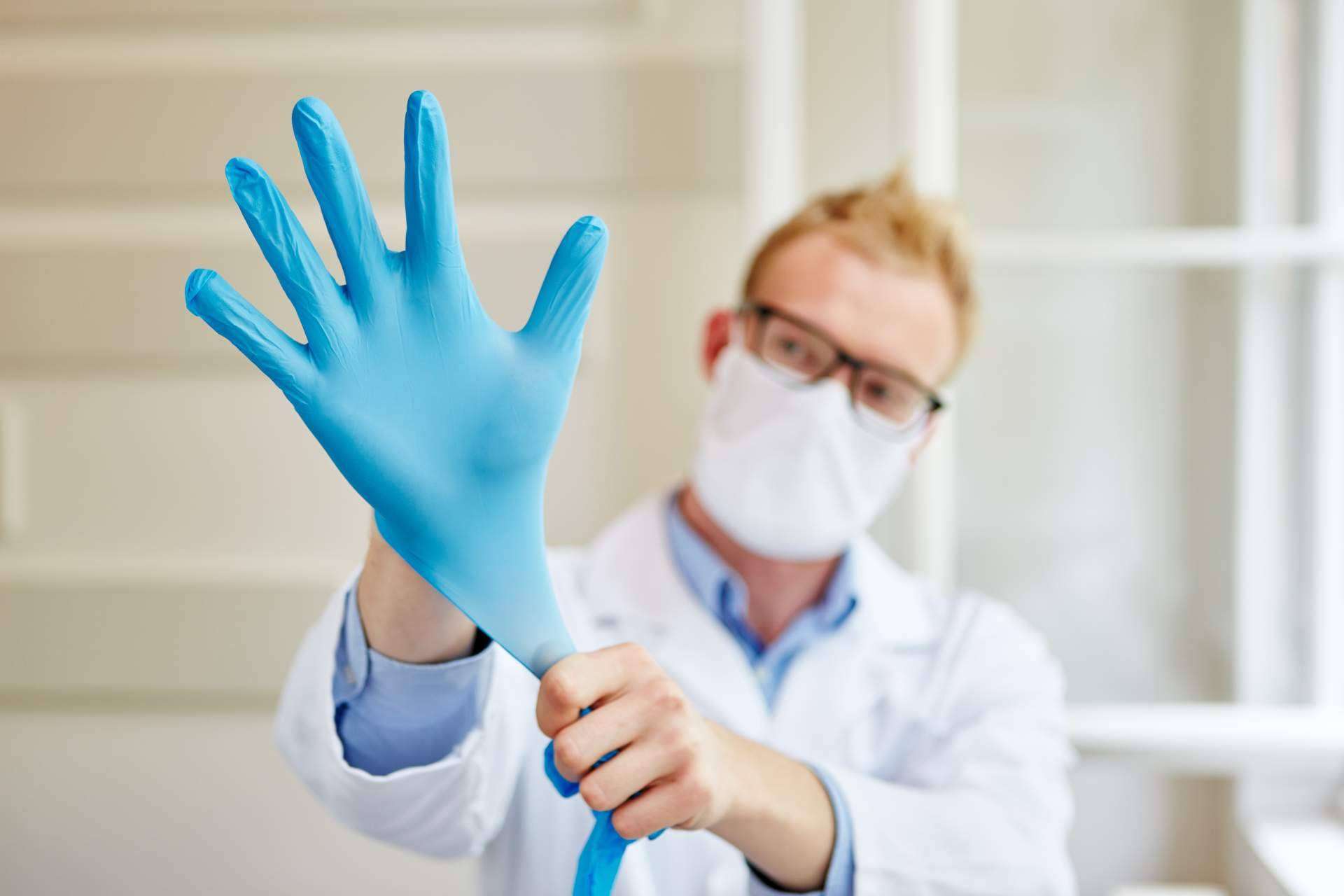 Los productos de limpieza y material desechable sanitario más demandados para el 2023