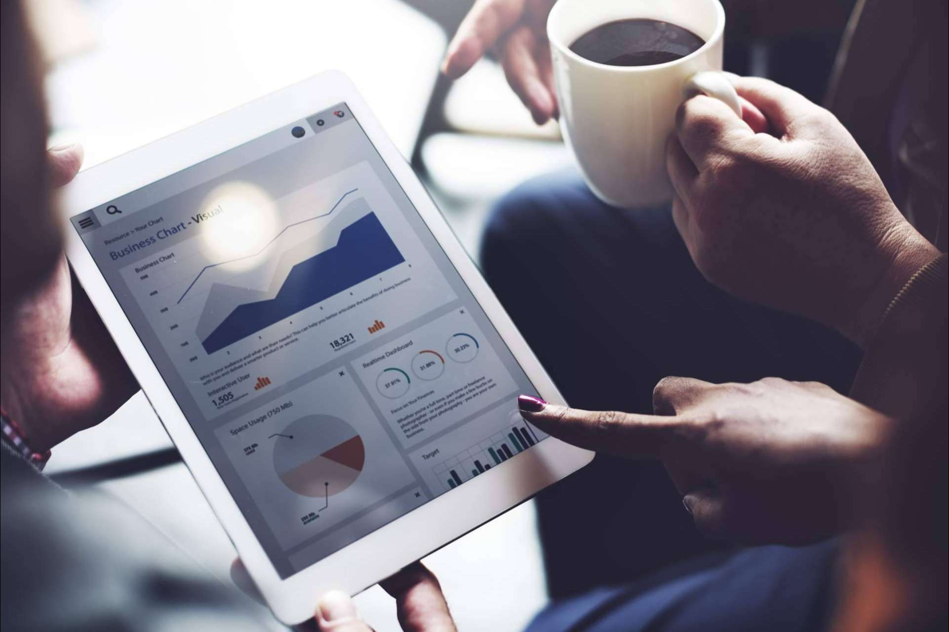 Razones para invertir en posicionamiento web si se tiene un negocio local en Sevilla