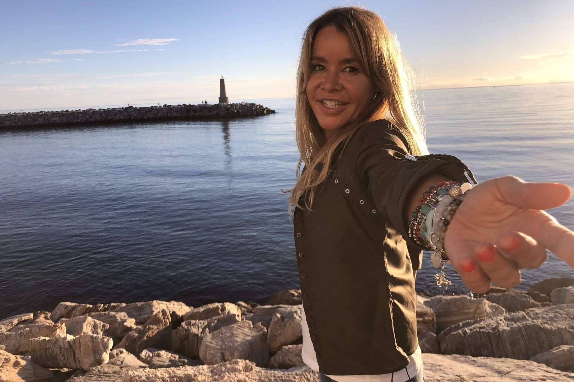 Cómo la hipnoterapia puede ayudar a mejorar y resolver problemas, de la mano de Carolina Cadierno