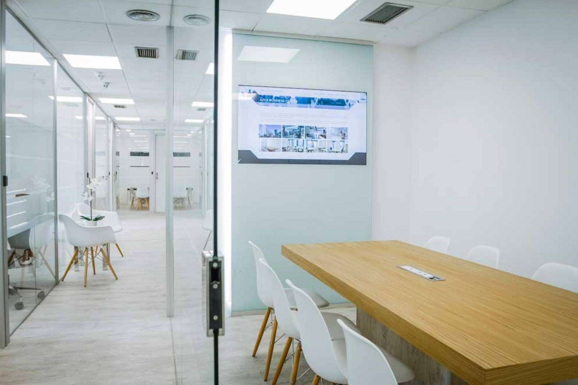 La oficina virtual que ofrece la posibilidad de atender las llamadas de la empresa entre otros servicios, Atrium