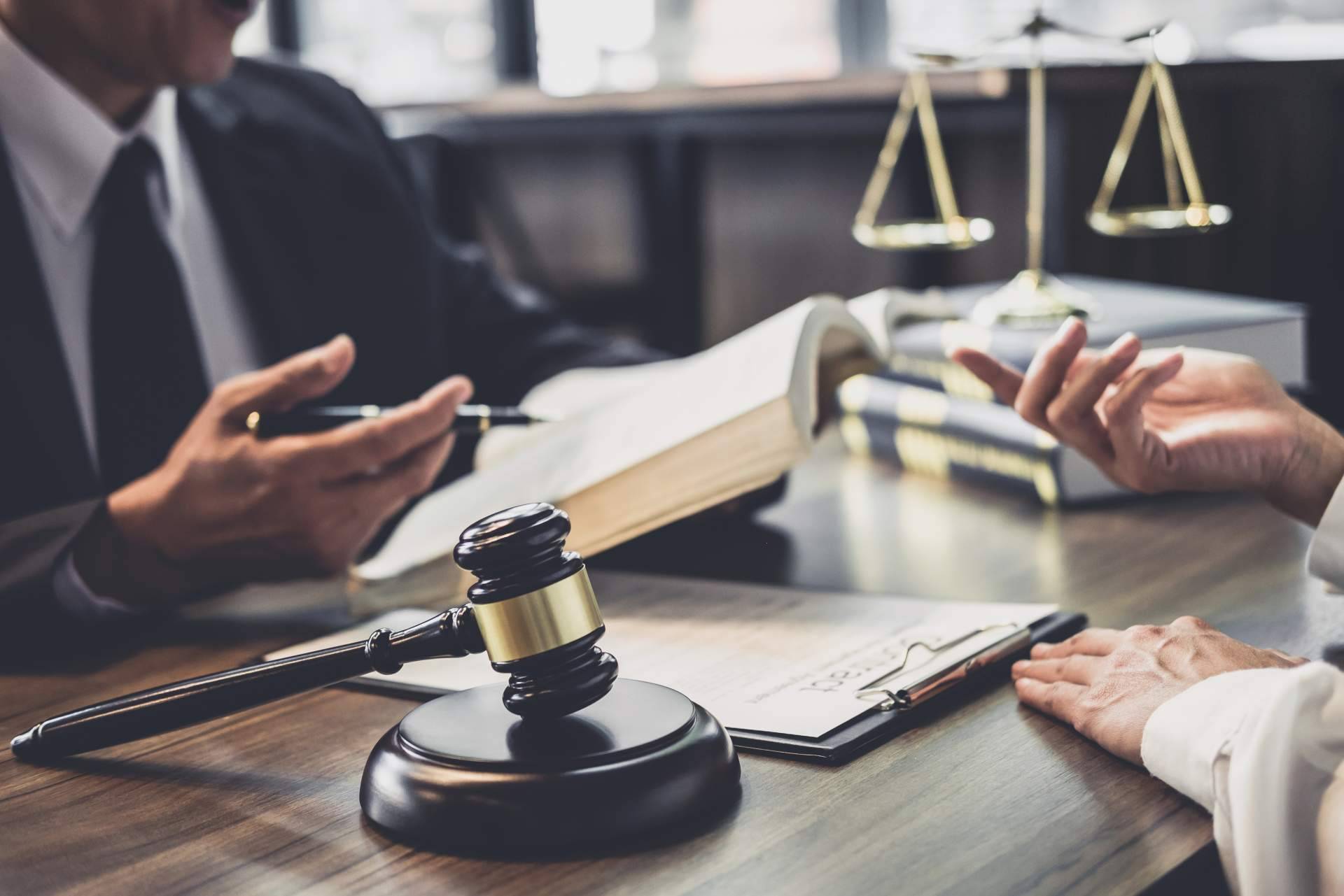 Numerosos casos de éxito en materia de extinción de dominio en el bufete Robledo Vargas Abogados Asociados