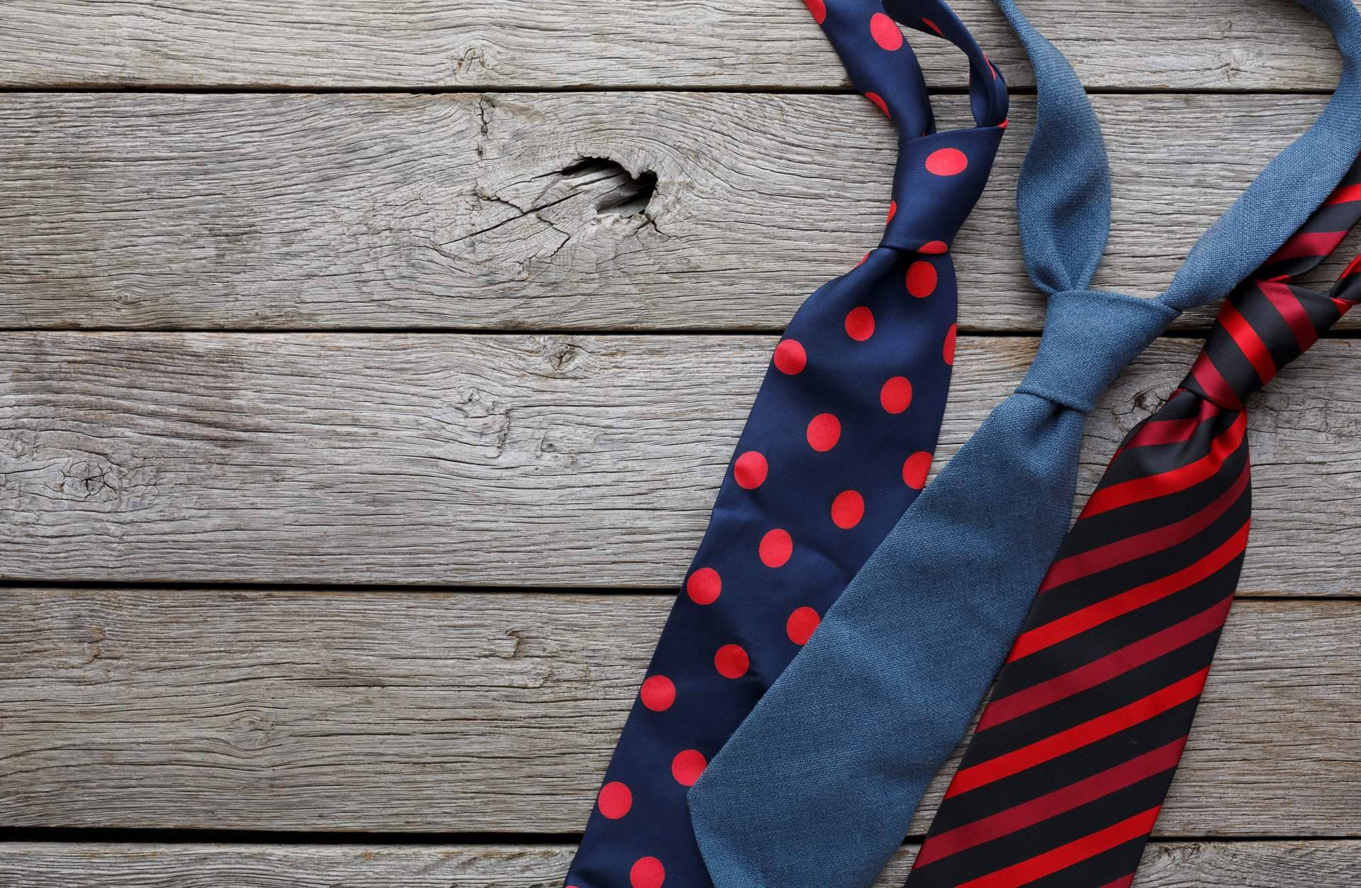 Nueva gama de corbatas frikis para hombre que brinda Pitas, Pitas Pajaritas
