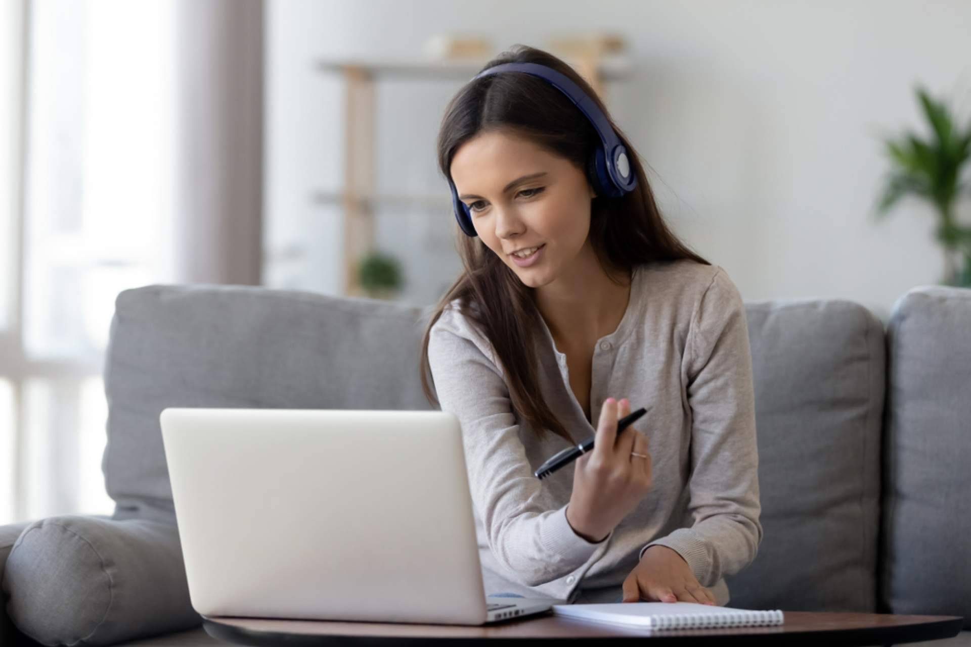 Servicio de telesecretaria para optimizar la atención al cliente, con SVAE