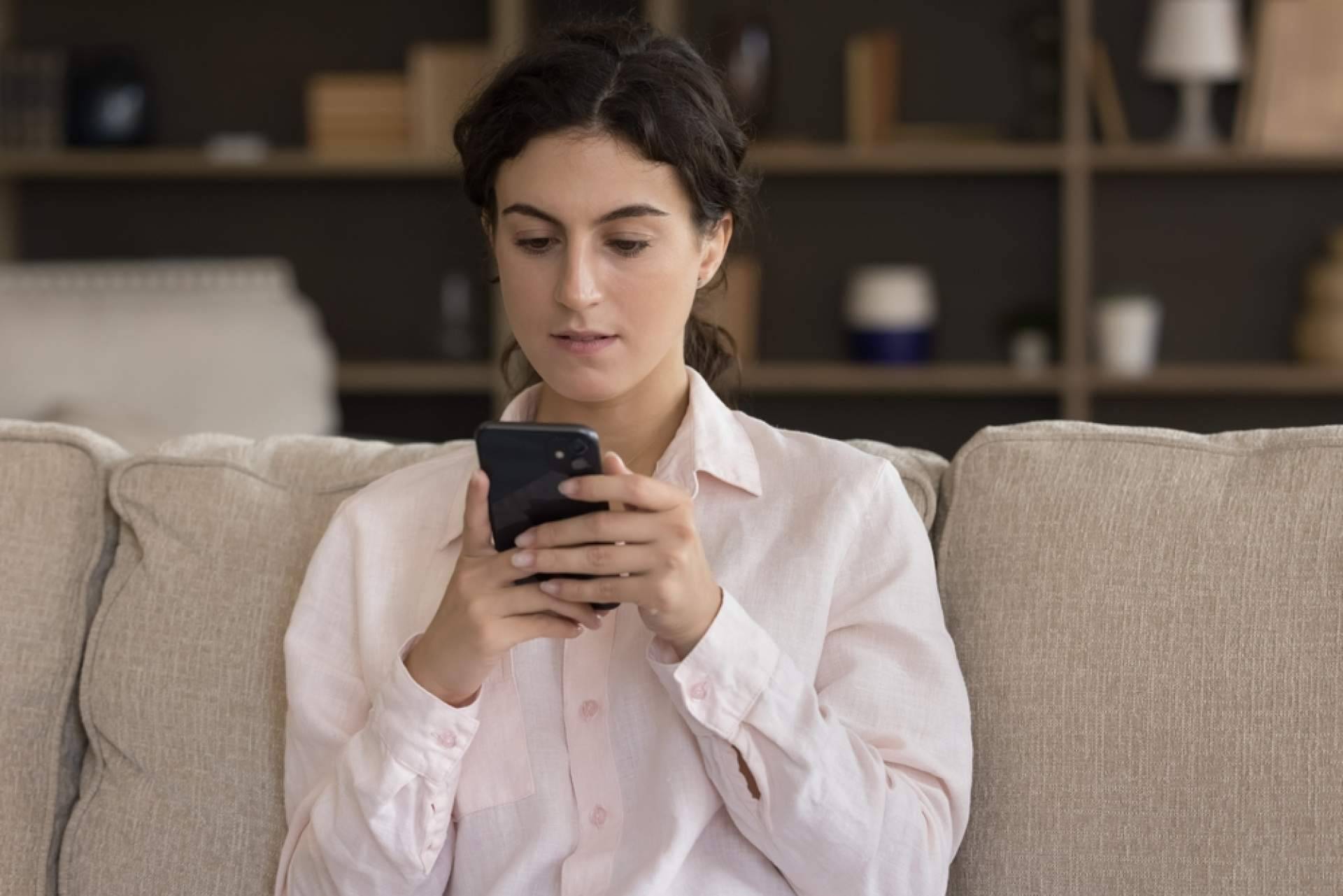 El tratamiento de la dependencia emocional en mujeres, con Apoyo Psicológico Online