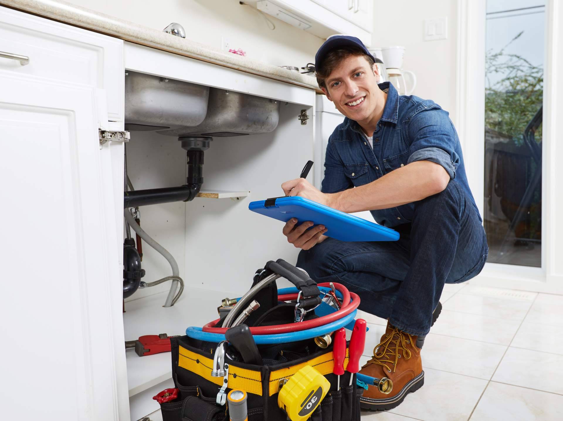 Repairs4You dispone de un equipo de fontaneros en Alicante y Santa Pola de urgencia