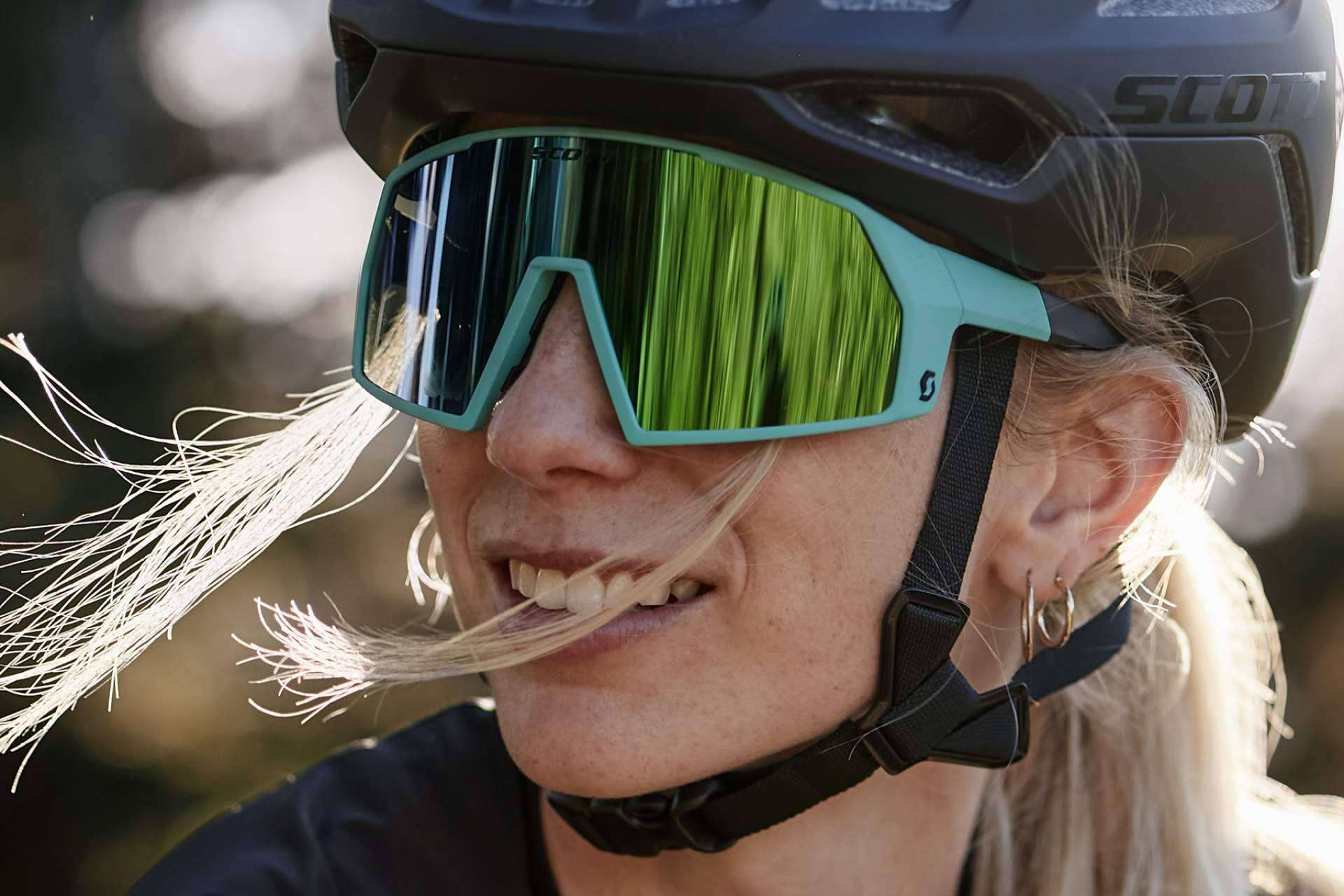 Cuáles son los 5 consejos para elegir gafas de ciclismo, según Sanferbike