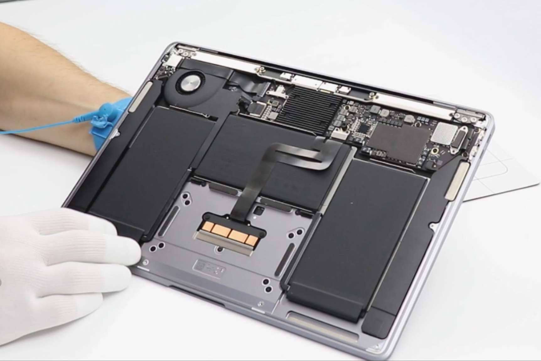 ¿Cuáles son las reparaciones más comunes de Macbook? BCNmóviles