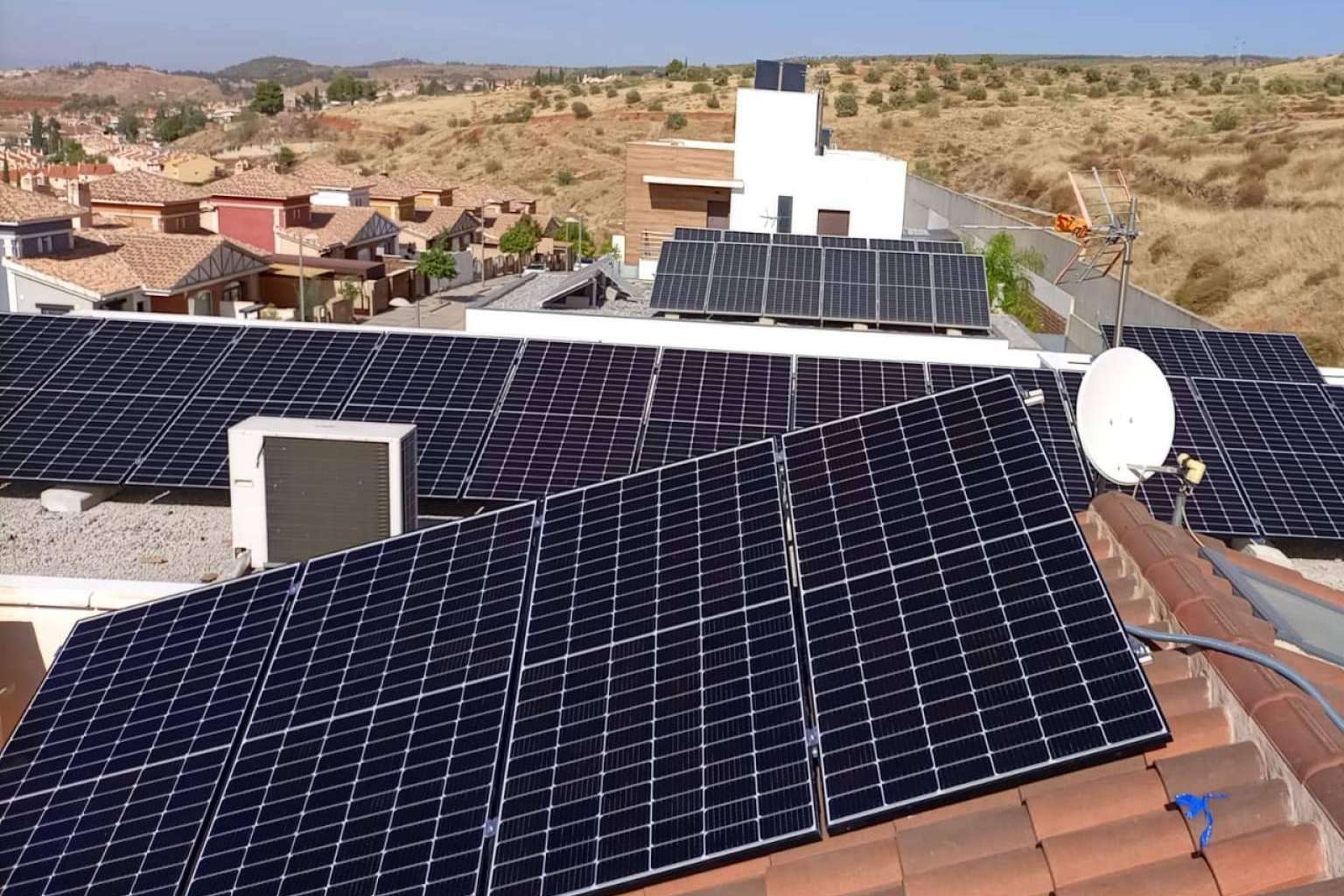 Es posible instalar placas solares en casa sin hacer inversión inicial