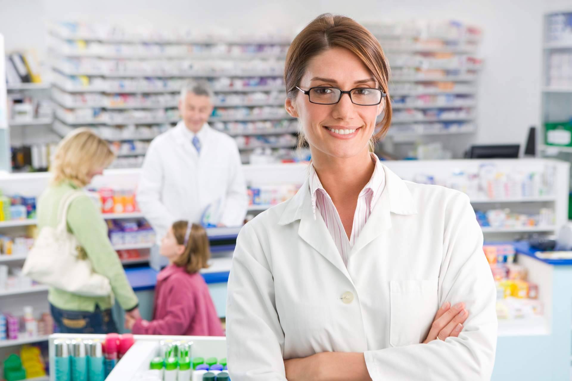 ¿Cuáles son las principales ventajas de la formación en Farmacia y Parafarmacia de EEP iGroup?