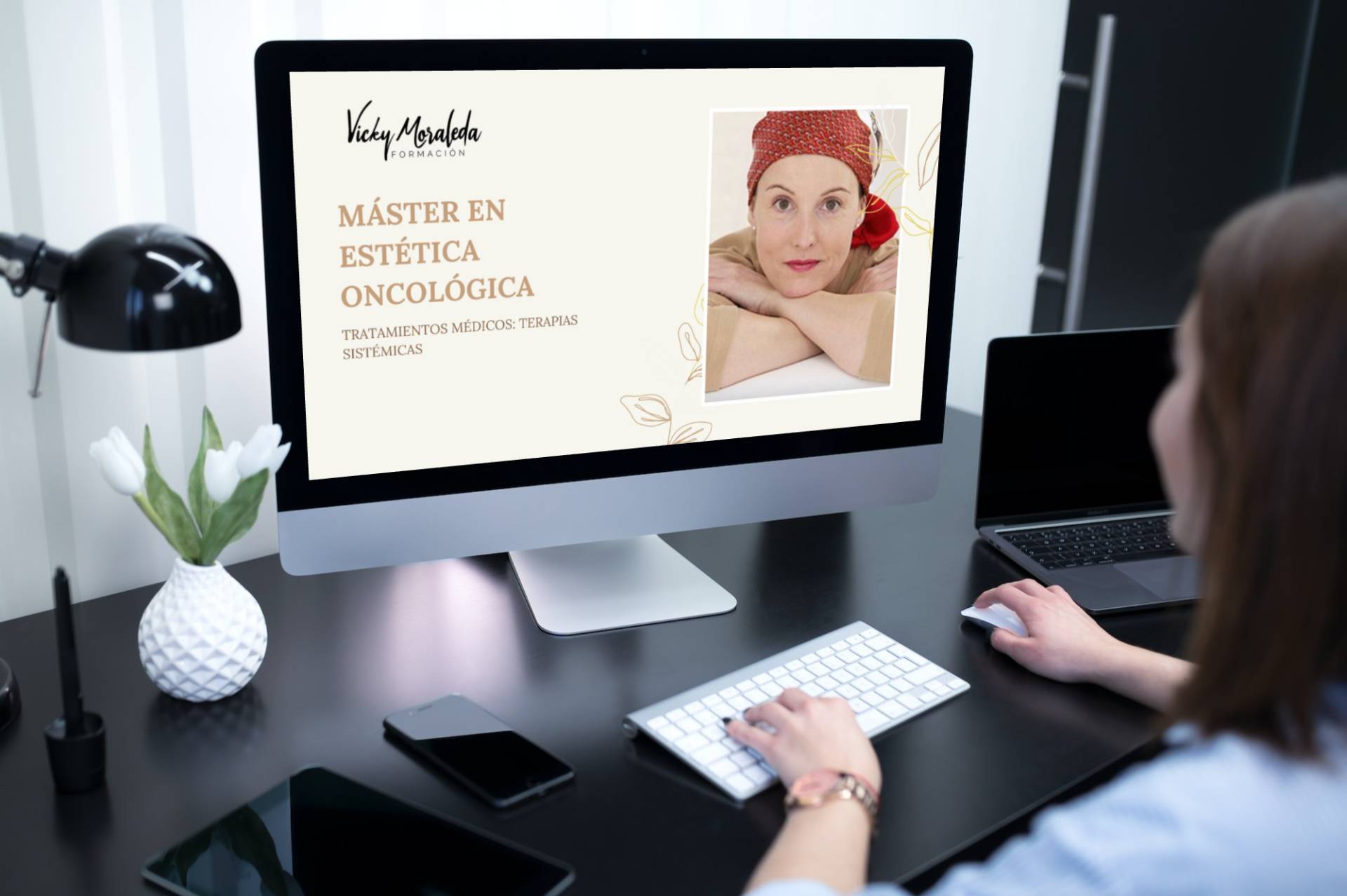 Vicky Moraleda expone las claves del Máster de Estética Oncológica