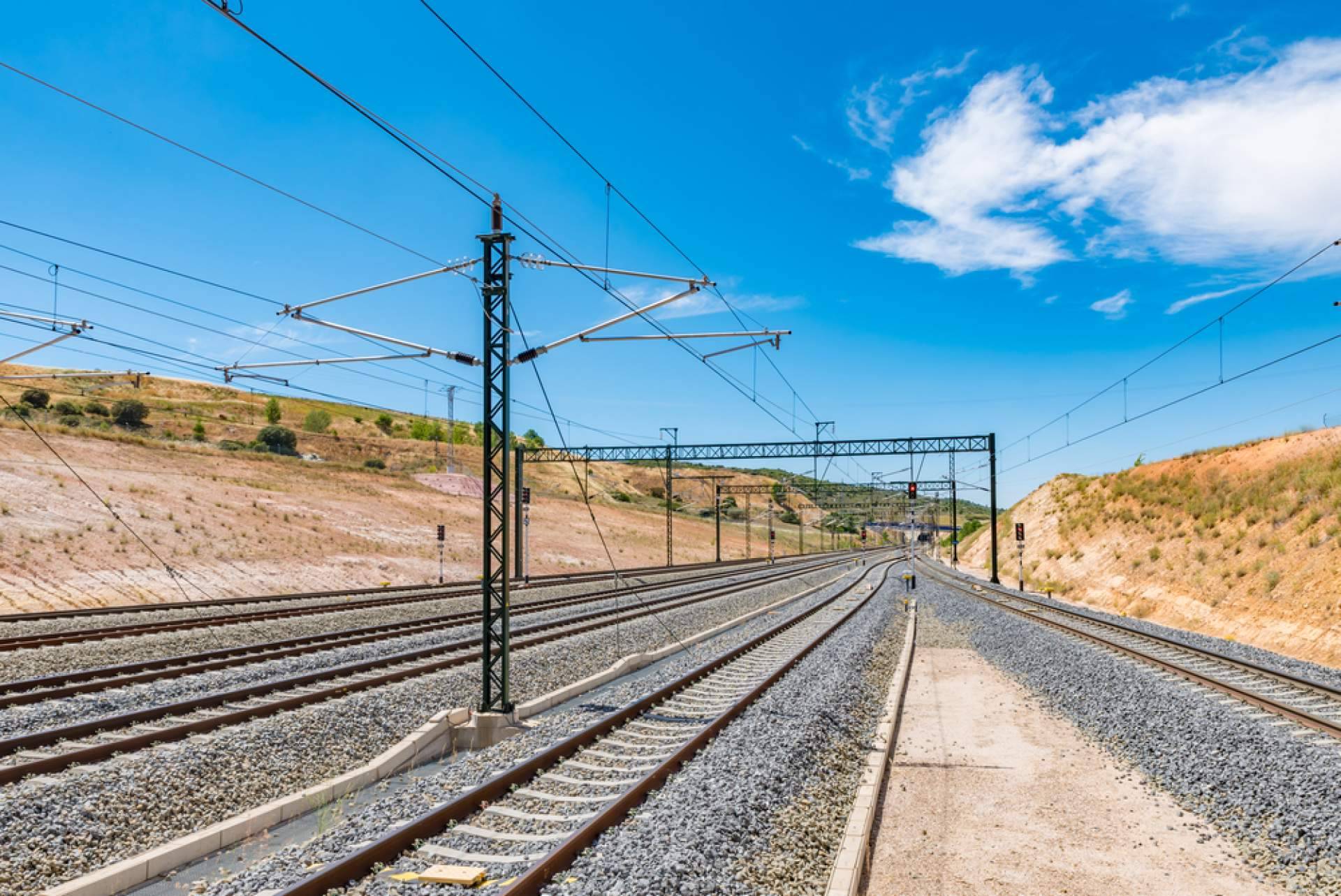 ¿Buscando una plaza fija en un sector con futuro como el ferroviario? Conseguirlo es posible de la mano de PreparadoresAdif