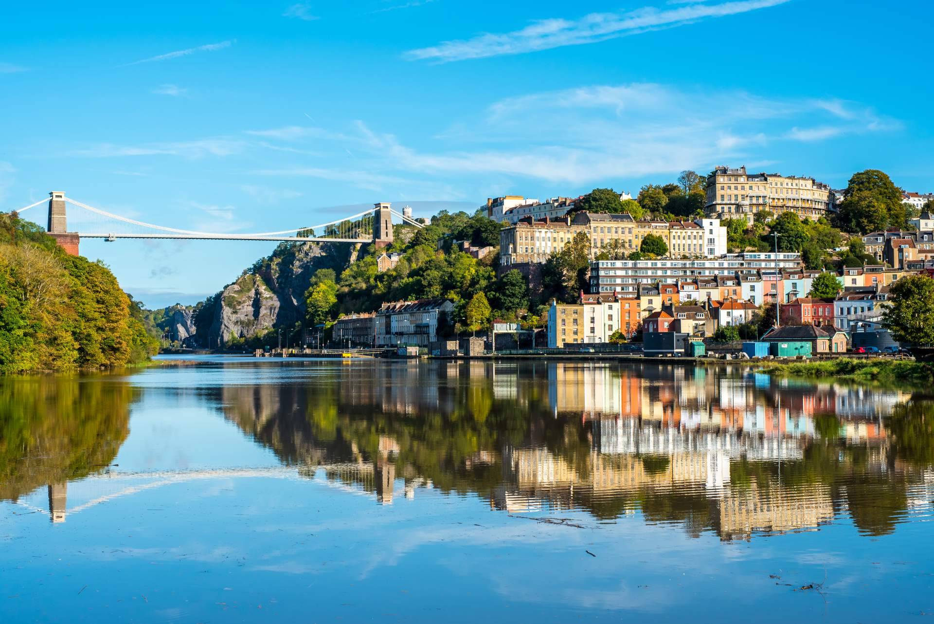 Una de las mejores ciudades para aprender inglés en Reino Unido es Bristol