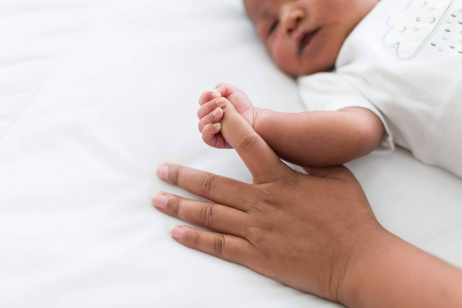 Beneficios físicos y emocionales de la lactancia para el bebé, de la mano de Mamá de Lujo