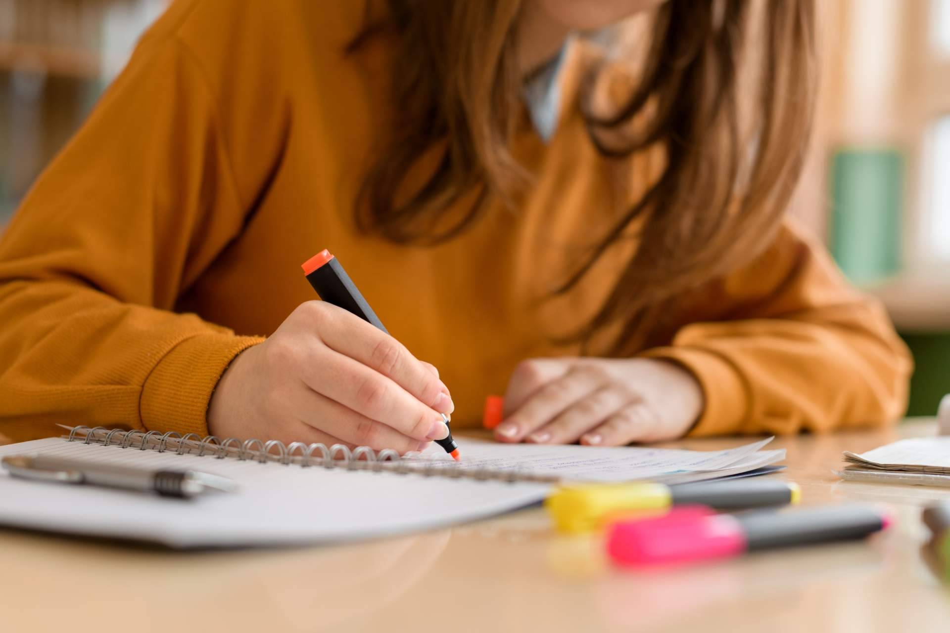 El seminario online para opositores donde enseñan métodos de estudio de alto rendimiento en directo