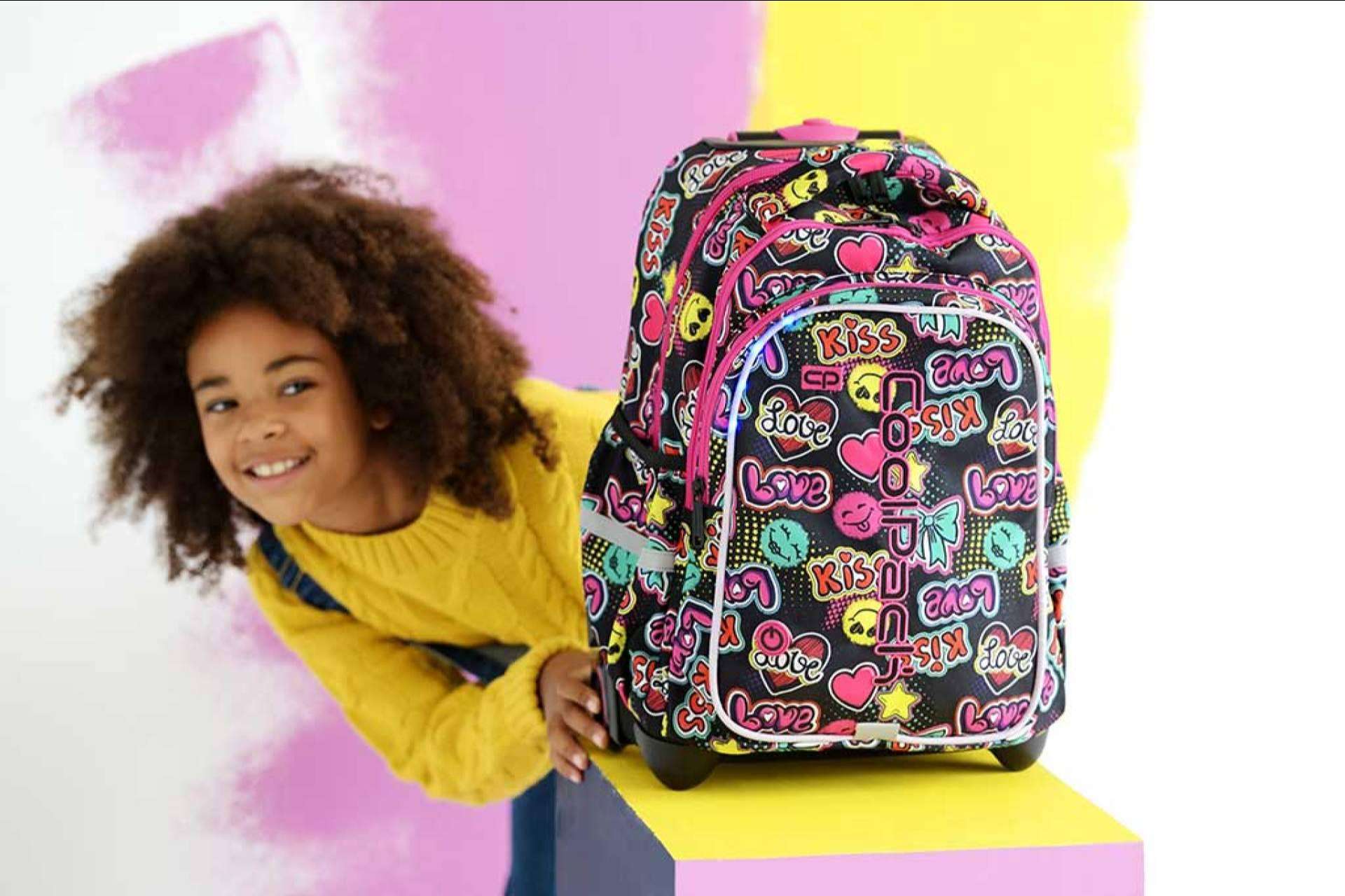 Mochilas LED que ofrecen diversión y seguridad, de CoolPack