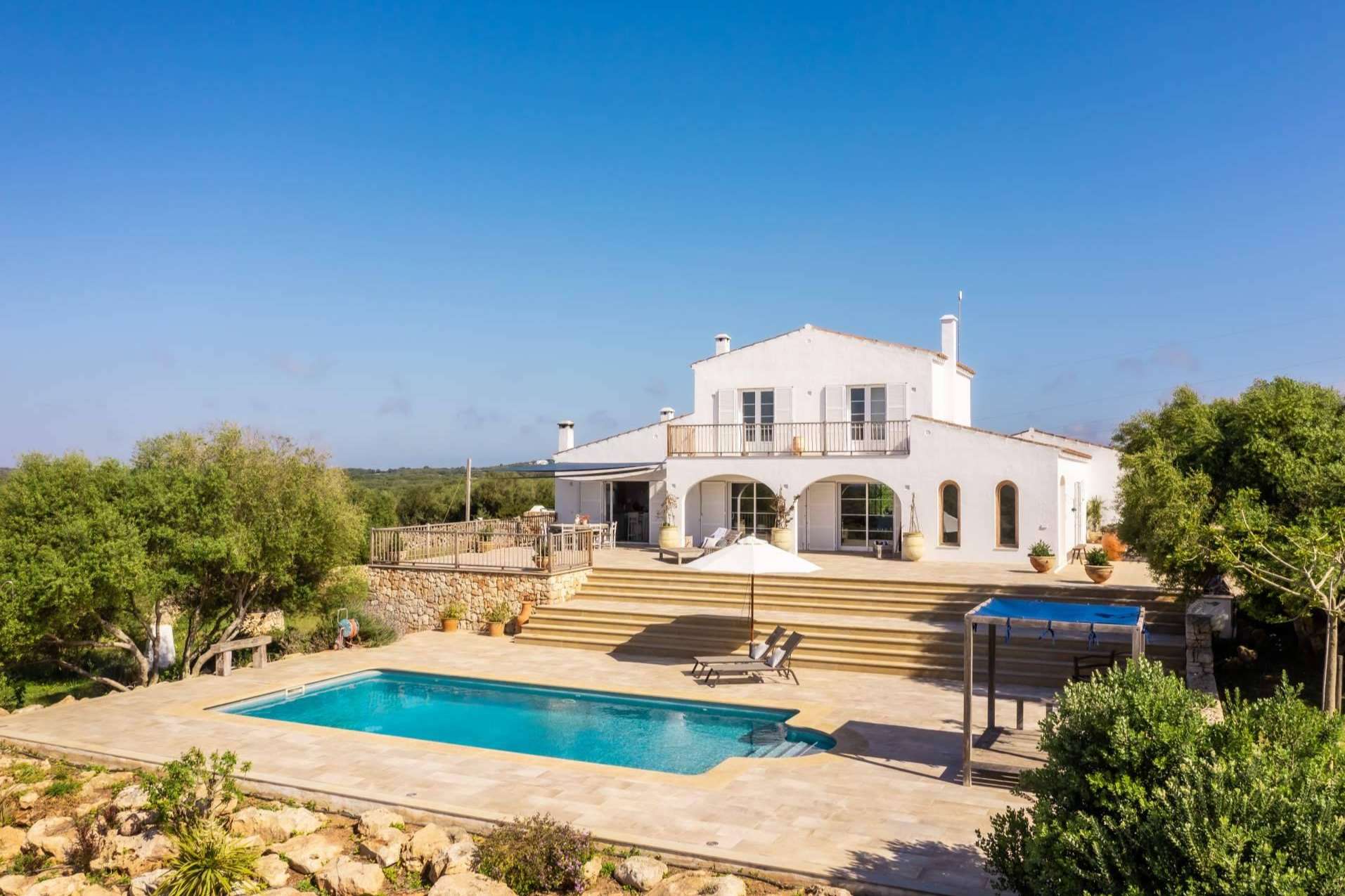 Home Menorca permite adquirir propiedades de lujo ubicadas en áreas exclusivas de Menorca