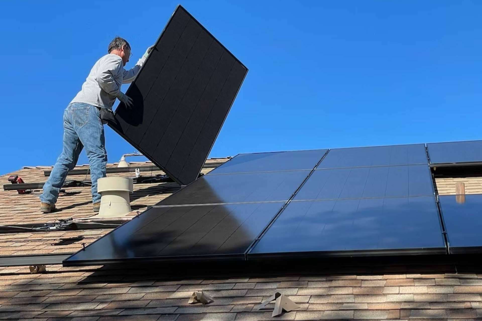 ¿Por qué instalar placas solares en Sevilla?