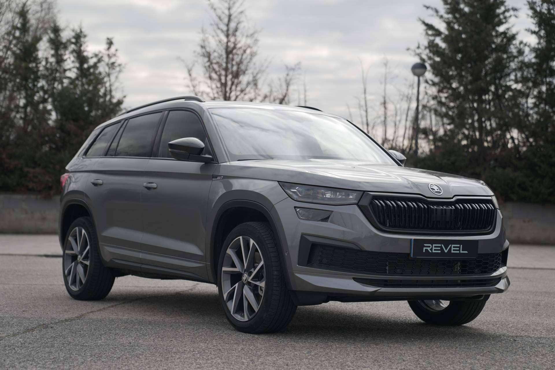 REVEL expone las ventajas de la suscripción coche frente la compra financiada