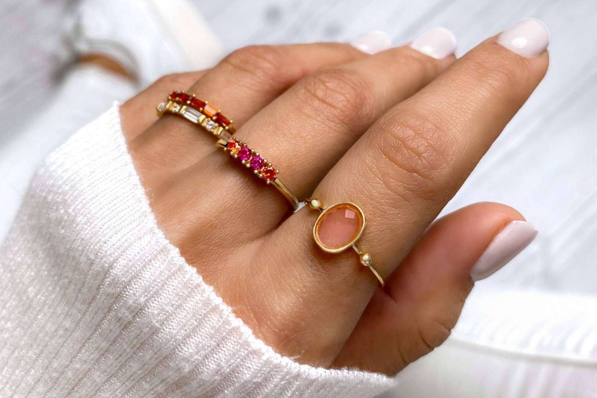 Le Petite Marie dispone de variados anillos bañados en oro