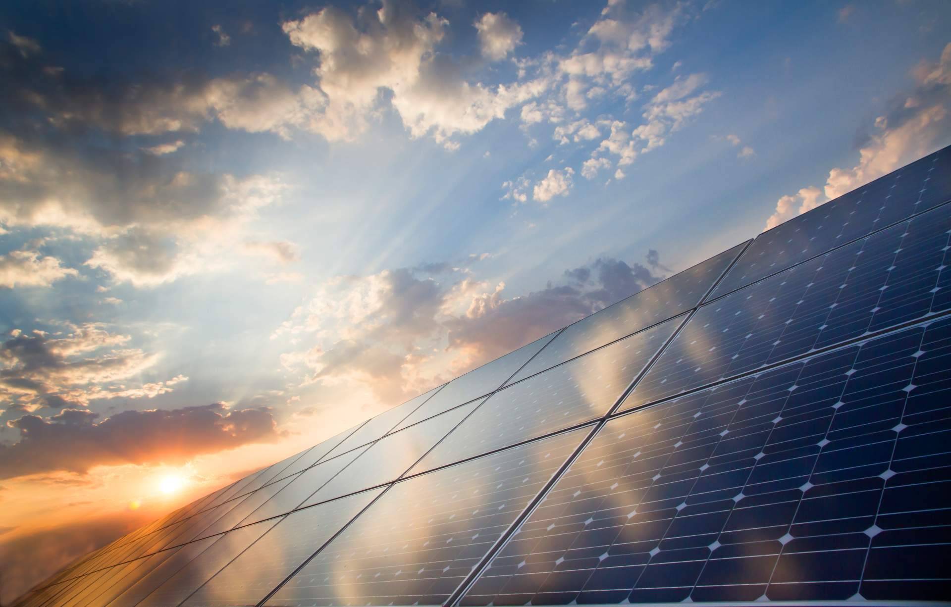 ¿Cómo funciona y por qué es importante la energía solar fotovoltaica?