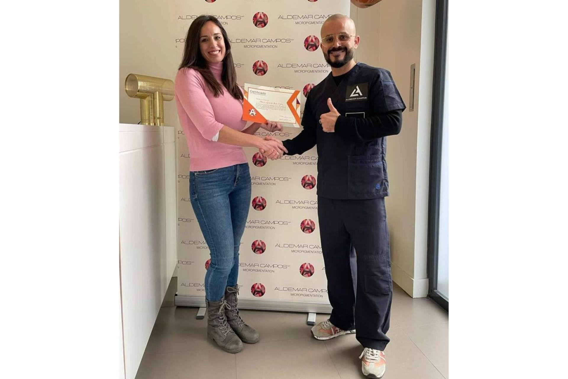 Cursos sobre micropigmentación capilar de la mano de Aldemar Campos