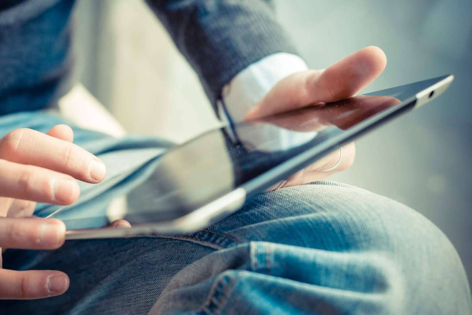 ¿Qué servicios de marketing digital pone a disposición de las empresas Thinkandelse?