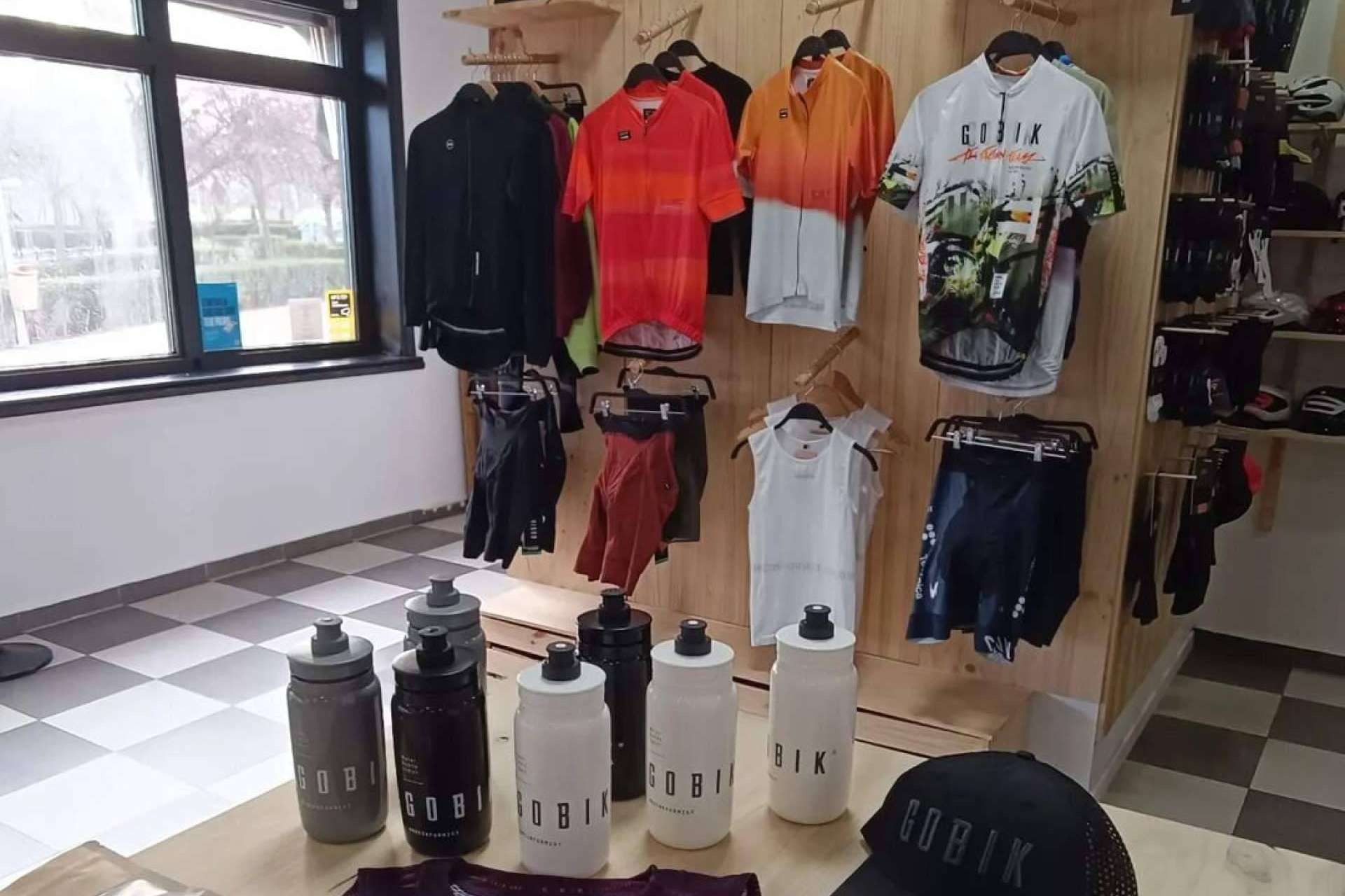 El lugar de encuentro para los ciclistas es Le Boutique Bike