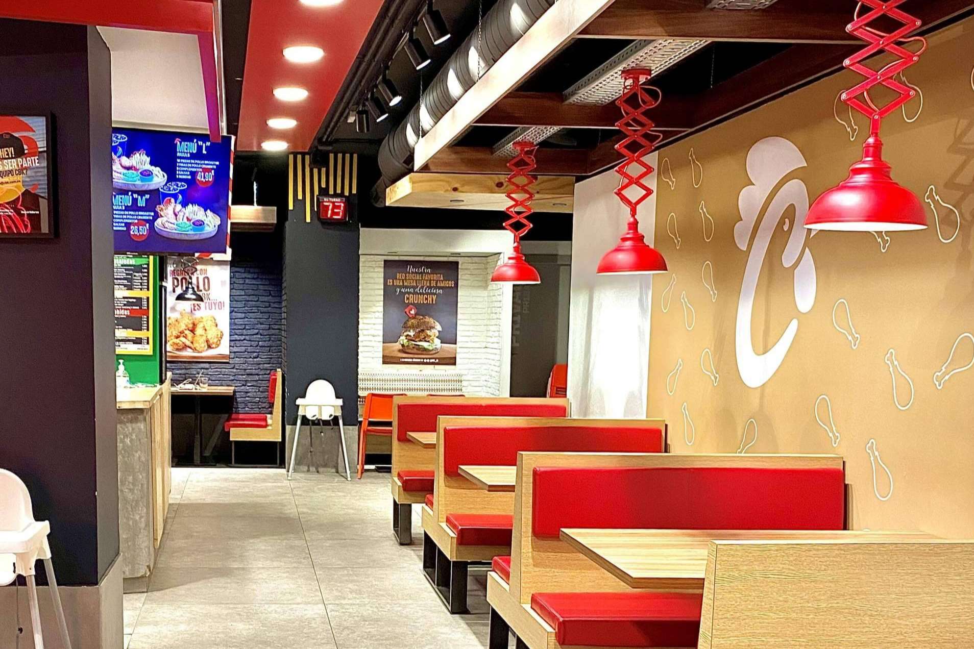El restaurante especializado en pollo crujiente, CBK, celebra la nueva apertura en Bilbao