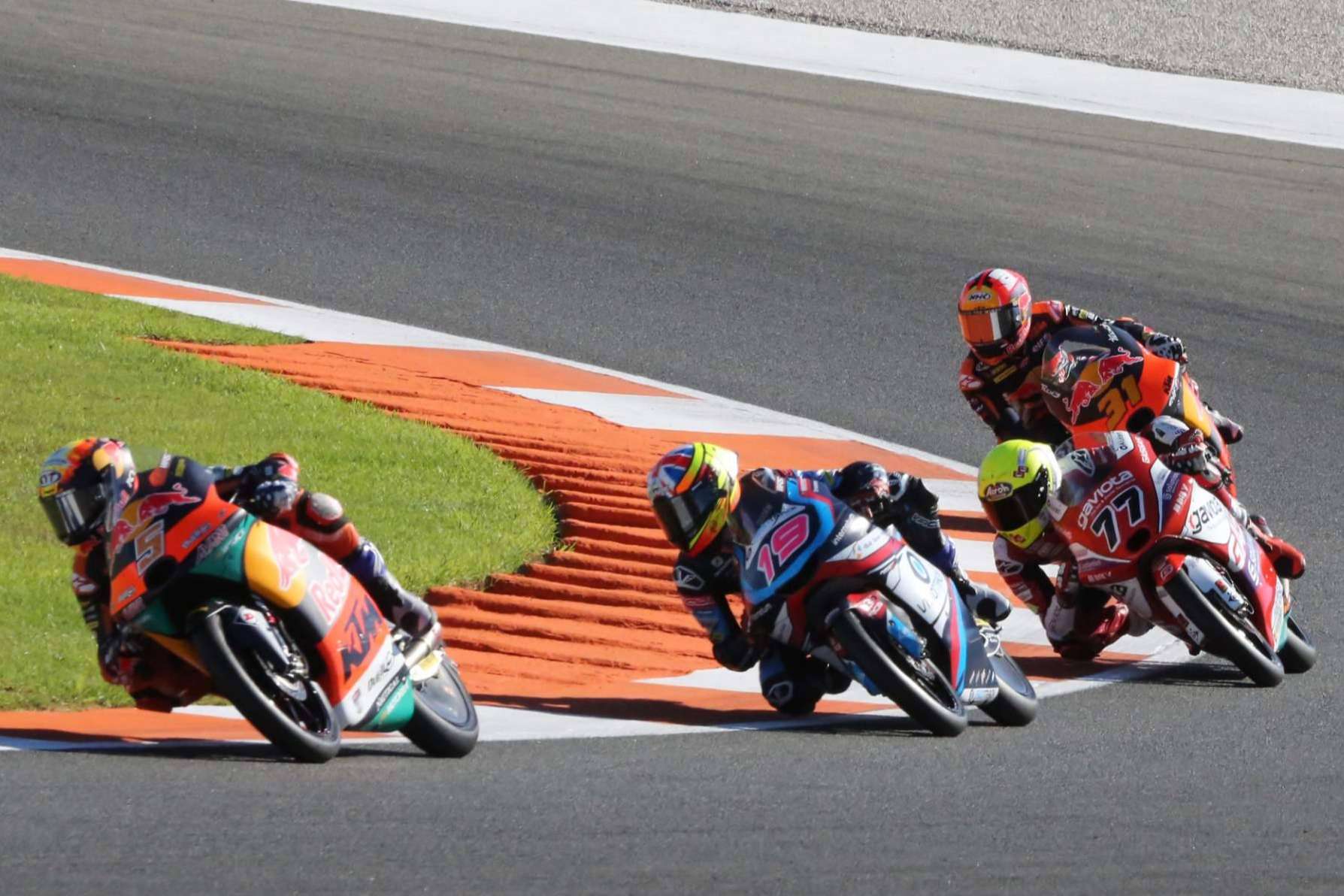 MotoGPEspanya.com pone a disposición entradas y alojamiento para las carreras de MotoGP España + SBK
