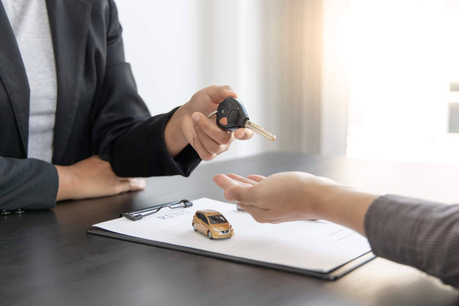 Finisterre 21 Confluence Group ofrece un pionero servicio de renting; con coches completamente nuevos por una única cuota mensual y 100 % desgravable para empresas y autónomos