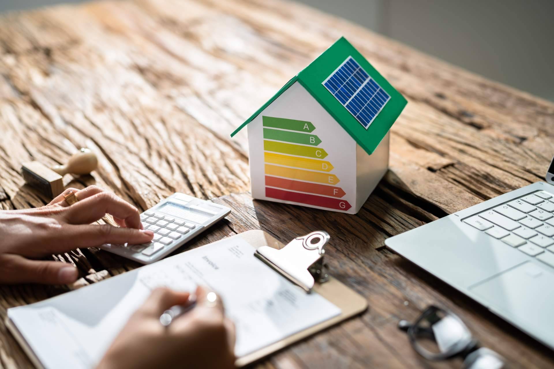 Energybox y su equipo de asesores energéticos especialistas en gas y luz