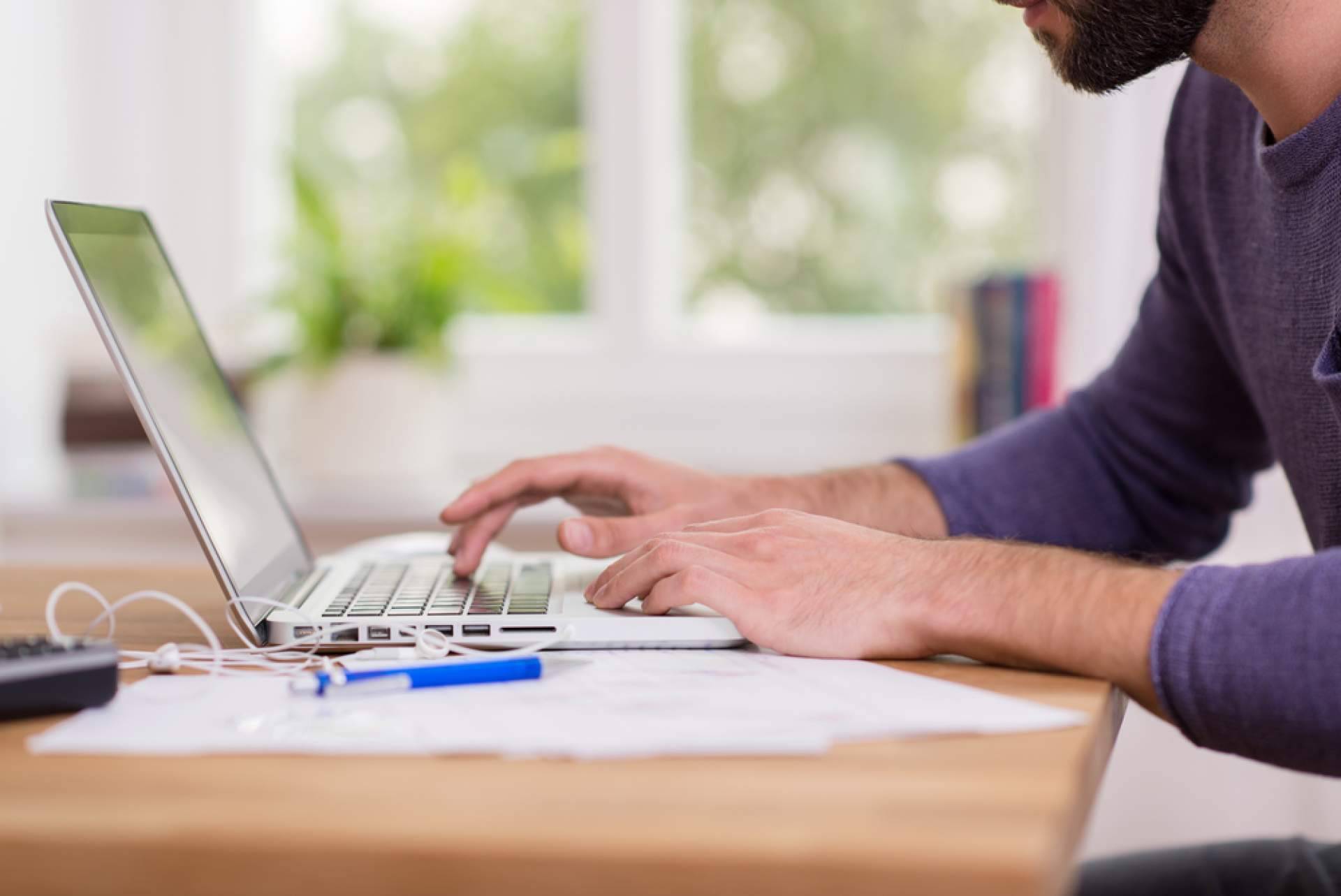 Apostar por los portátiles reacondicionados con Jet Computer