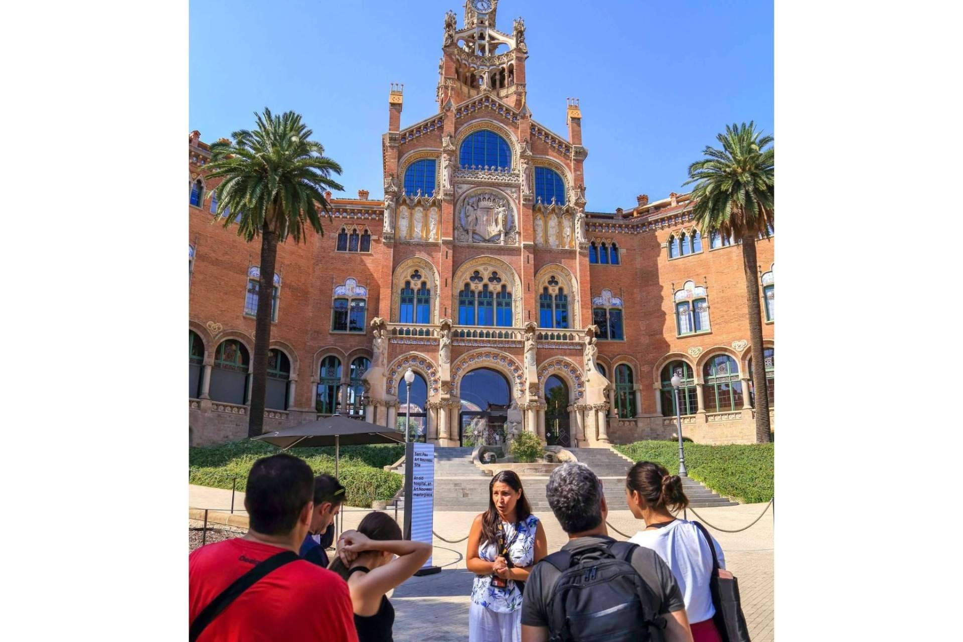 Descubrir uno de los mejores tesoros del Modernismo catalán en un tour guiado, el Hospital de Sant Pau