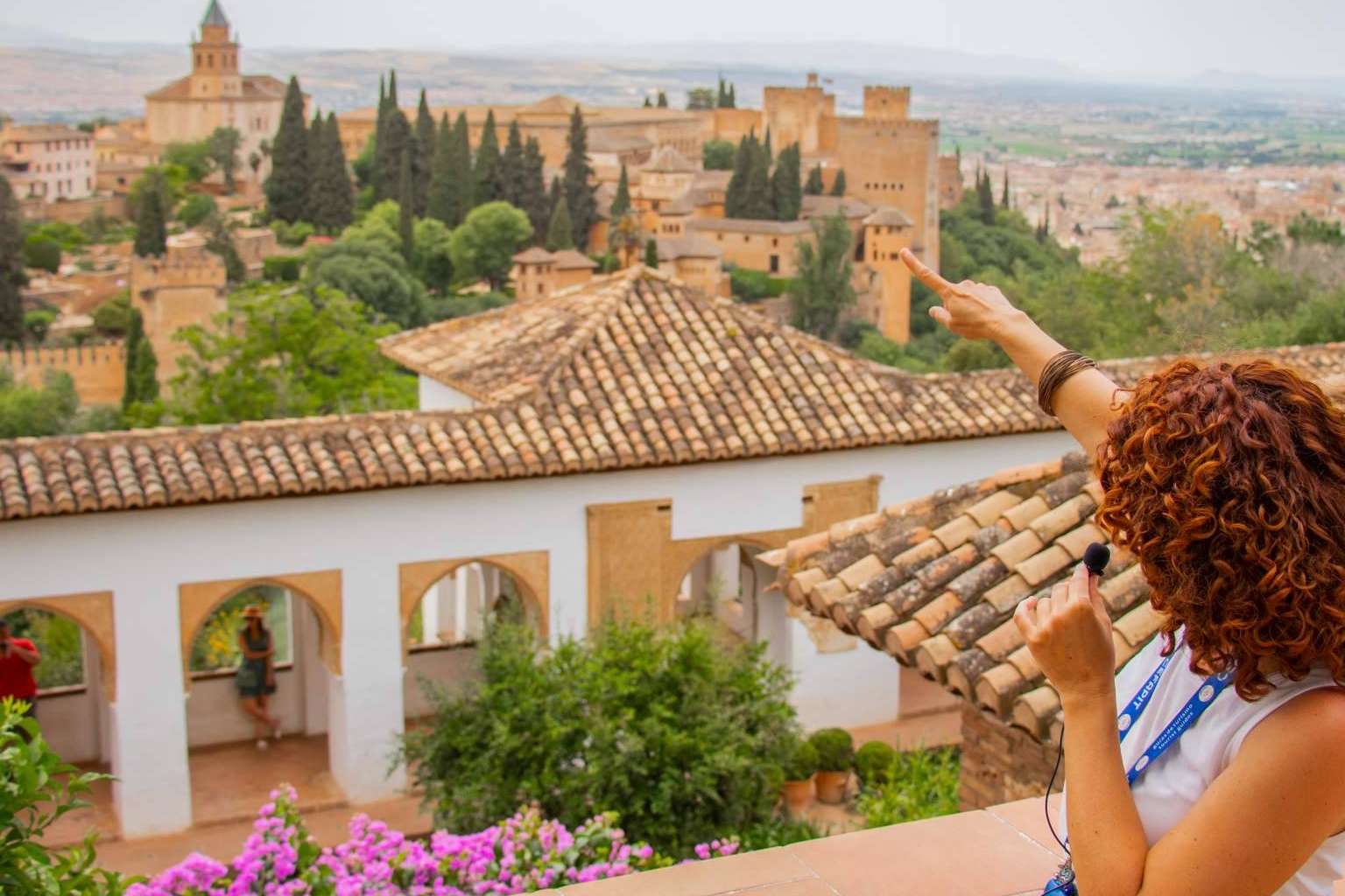 Descubrir la Alhambra de Granada con las visitas guiadas de Arantxa Serrano