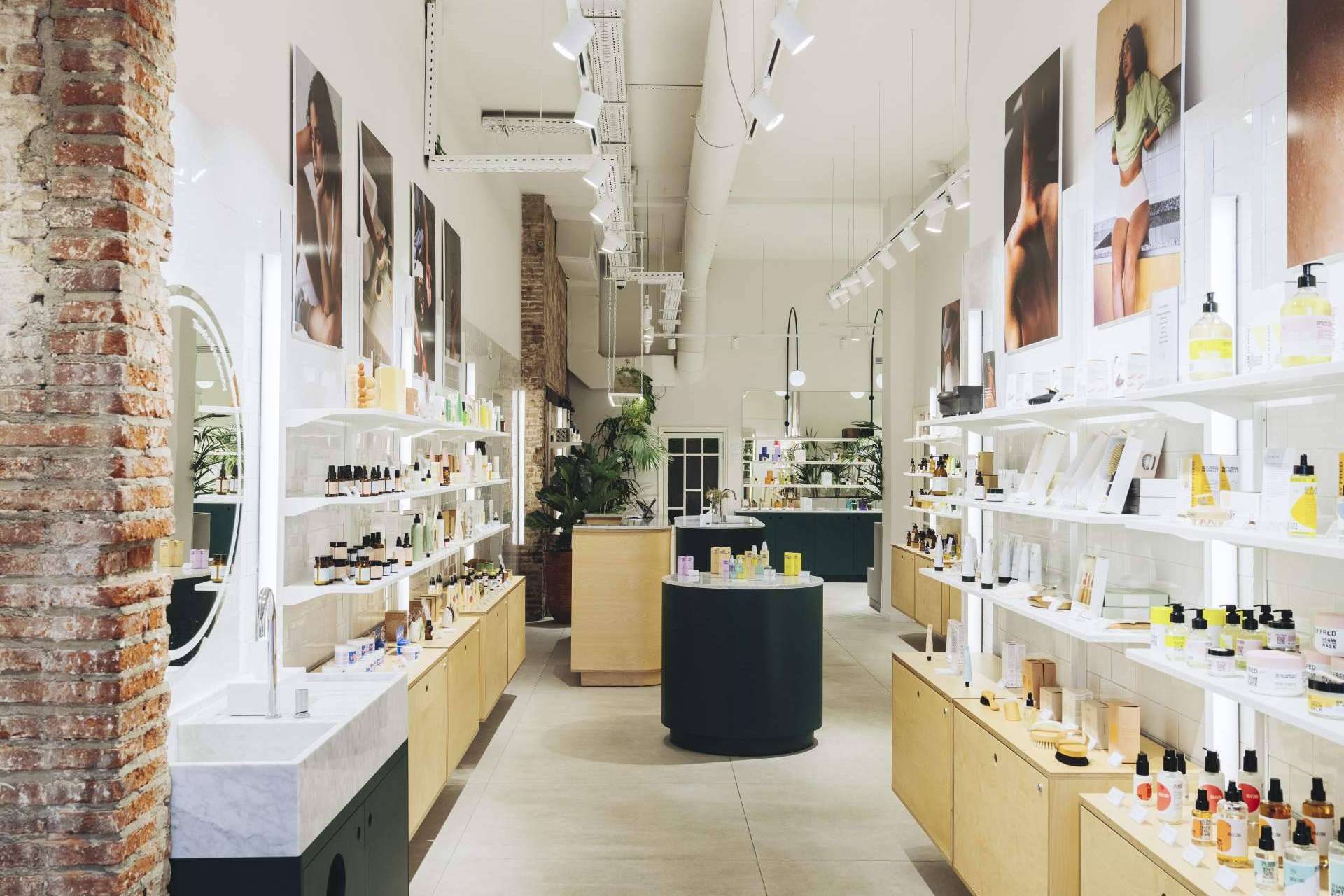 La tienda de cosmética en Barcelona que promueve la clean beauty y el bienestar responsable, All Yours