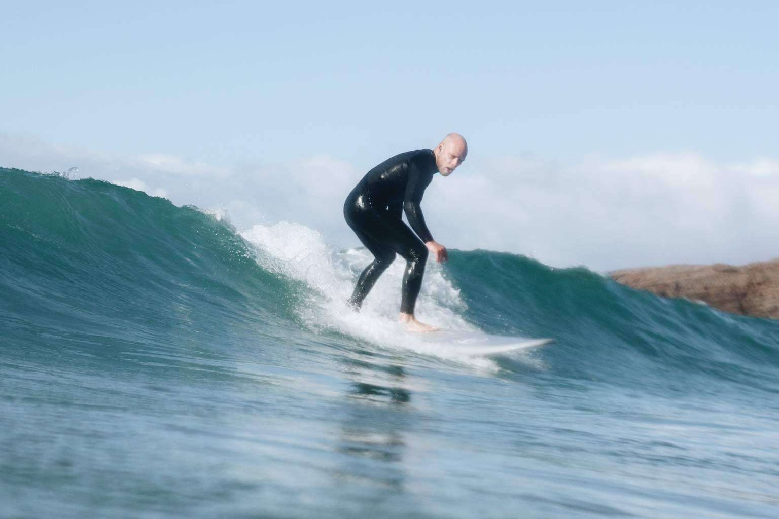 ¿Cómo escoger la tabla de surf adecuada para empezar en el mundo del surf?