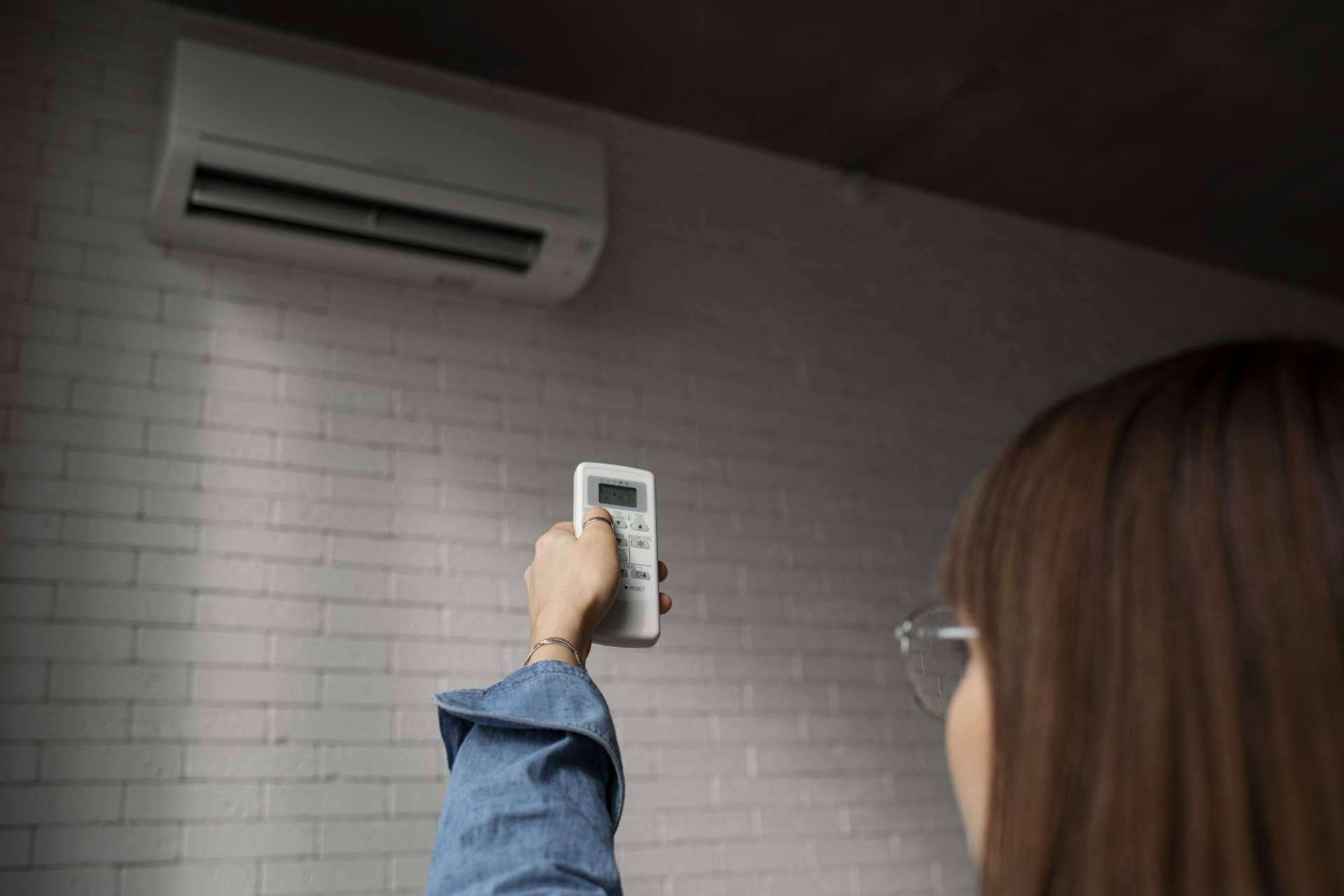 Se aceleran las ventas en climatización y grandes electrodomésticos debido a las altas temperaturas prematuras