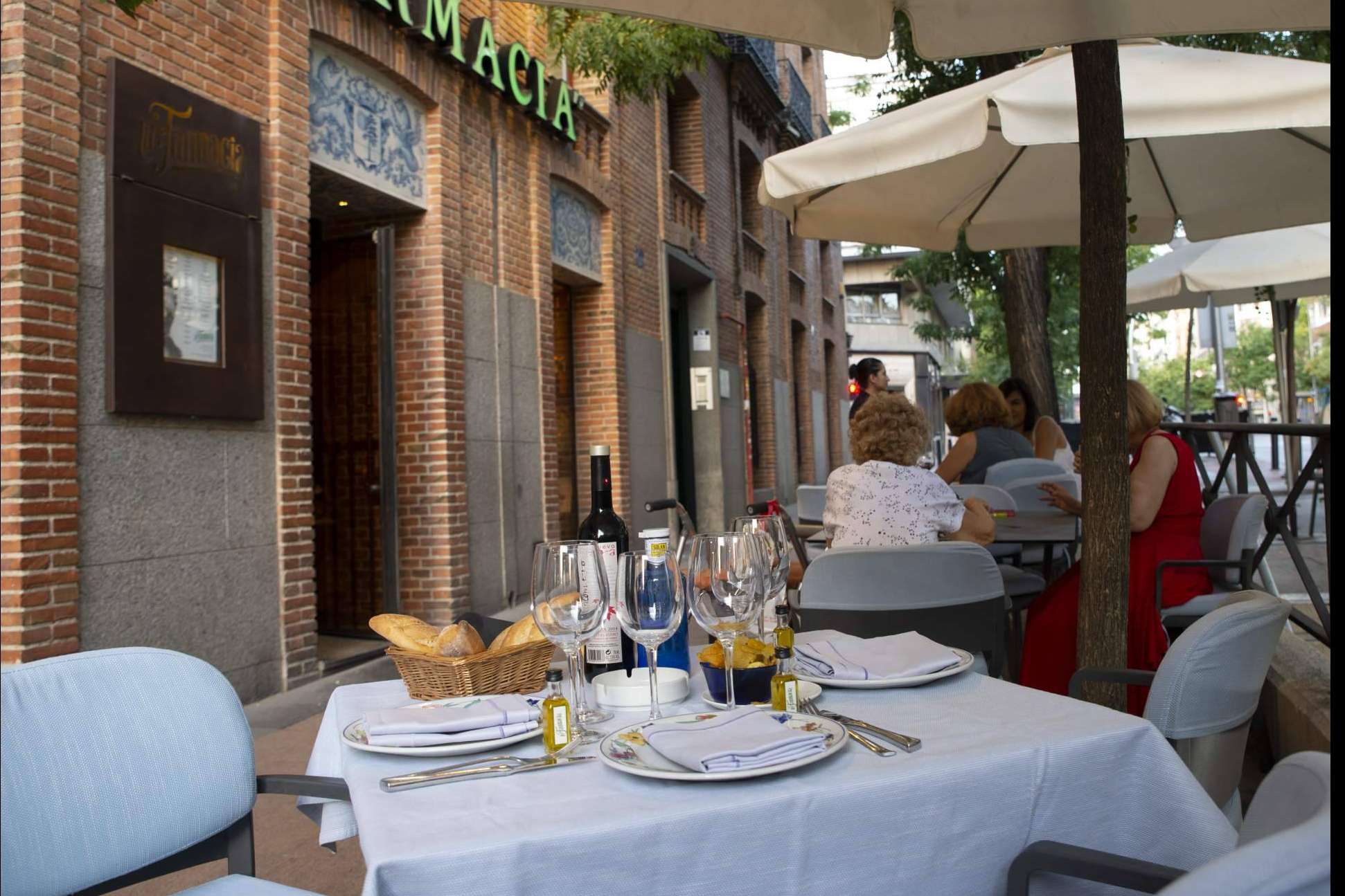 Tasca La Farmacia, el restaurante en Madrid que ofrece una experiencia gastronómica auténtica