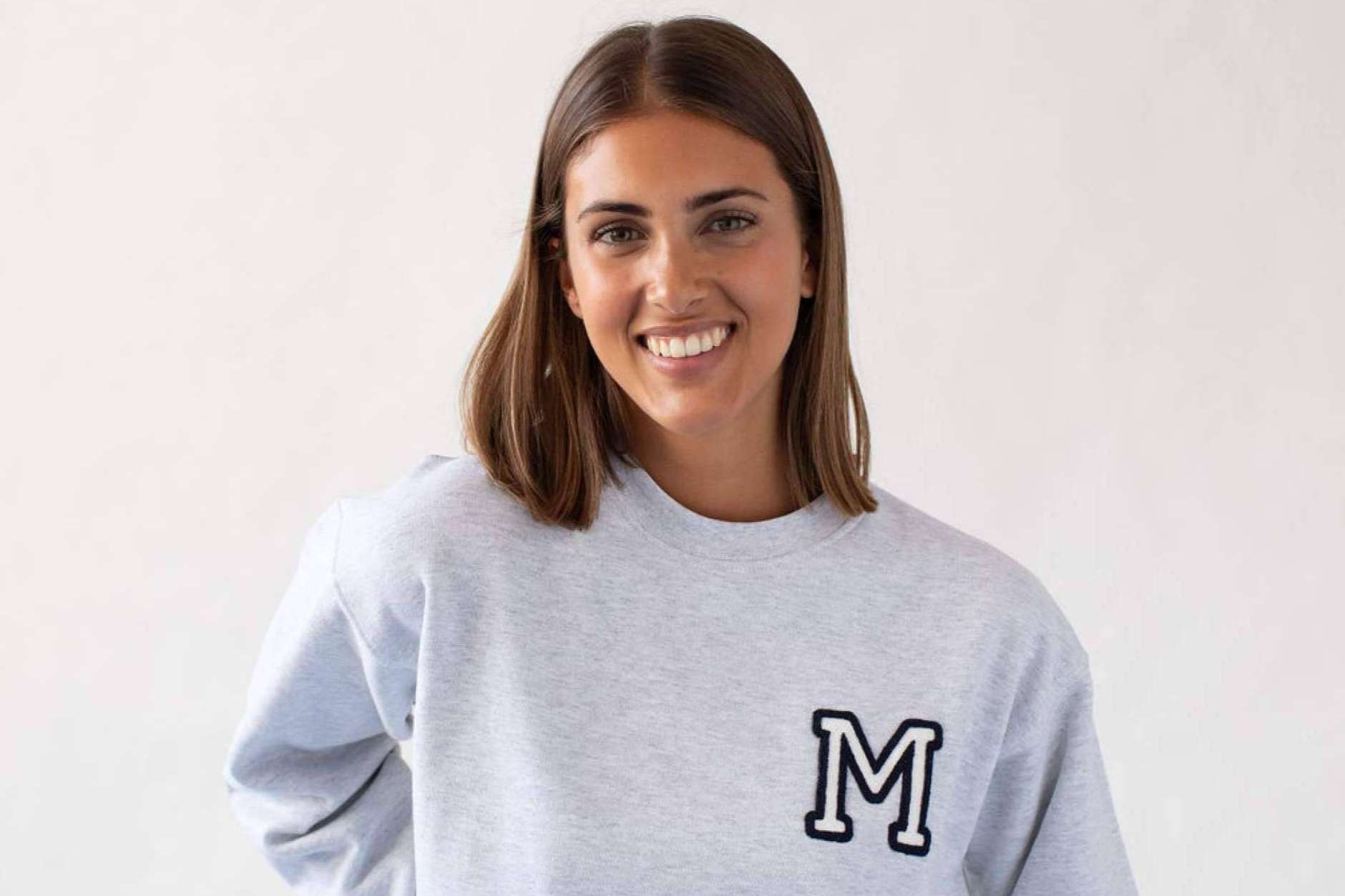 Anitials y sus sudaderas unisex con letras personalizadas